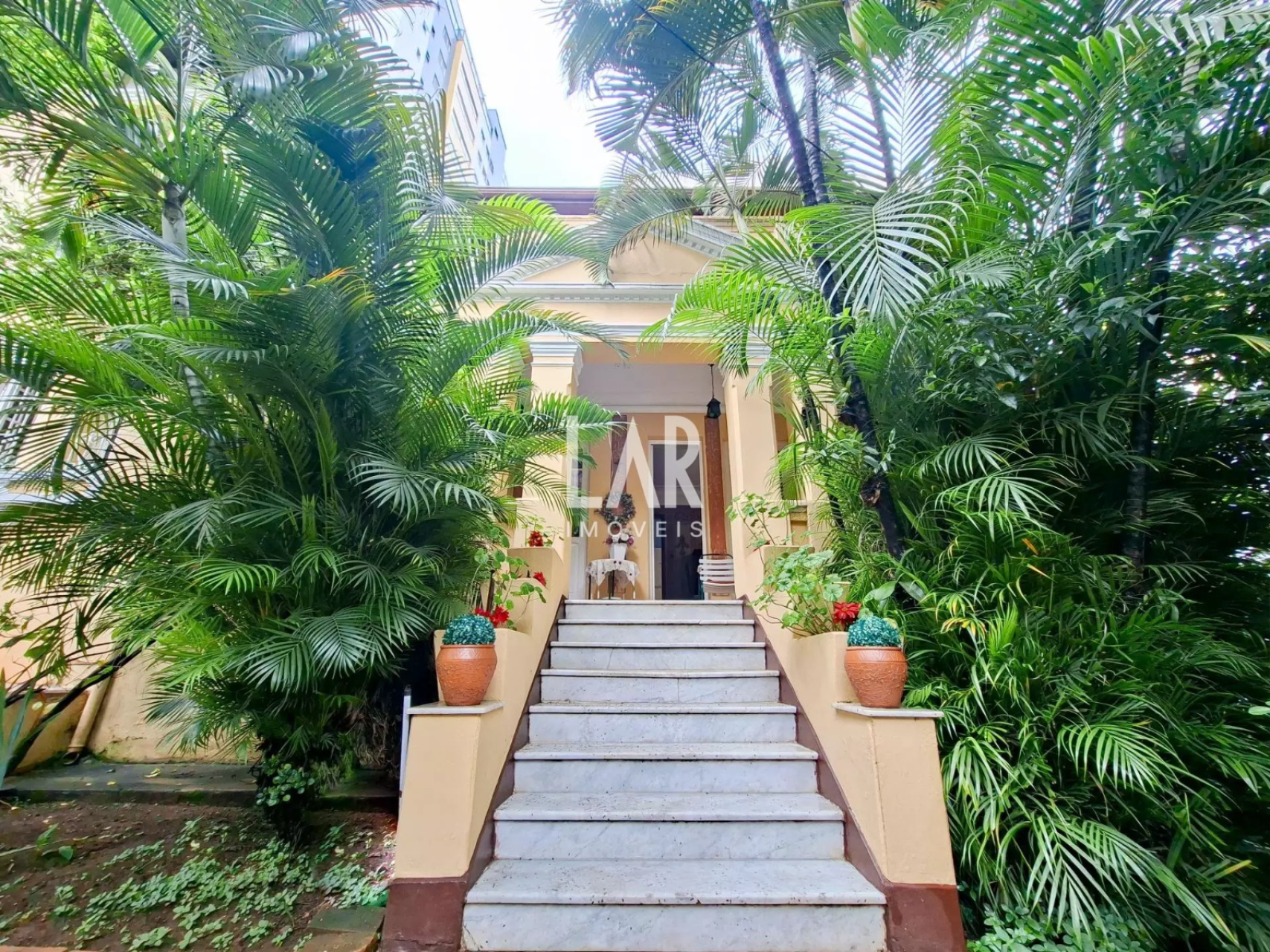 Casa de 6 quartos à venda, Lourdes, Belo Horizonte - MG