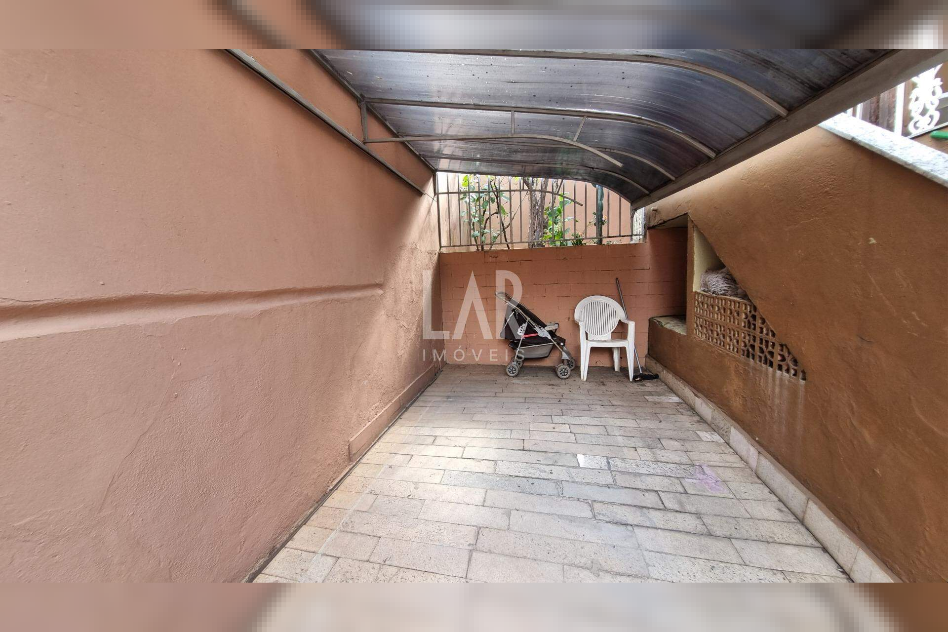 Casa Comercial de 4 quartos à venda, Cachoeirinha, Belo Horizonte - MG