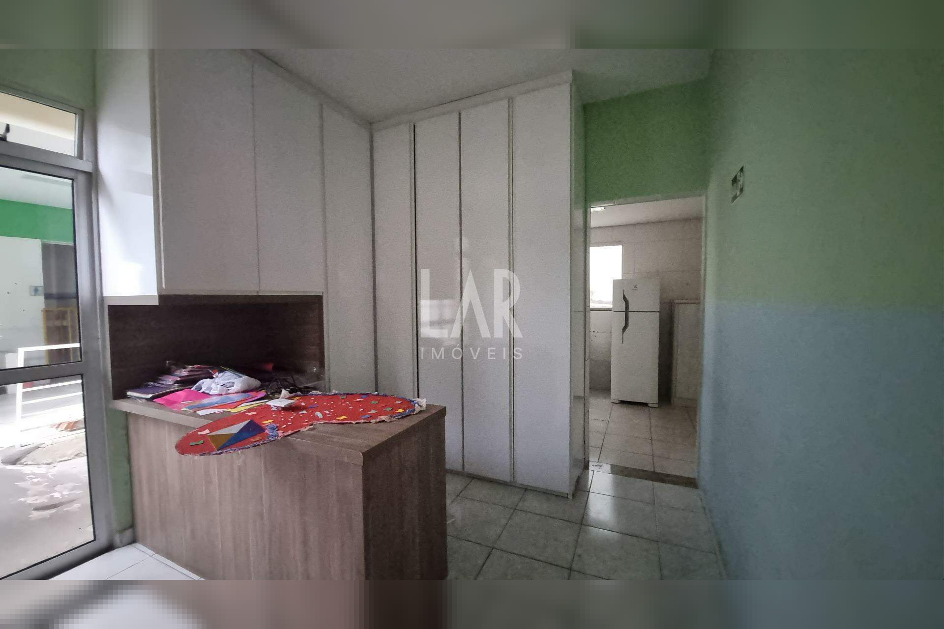 Casa Comercial de 4 quartos à venda, Cachoeirinha, Belo Horizonte - MG