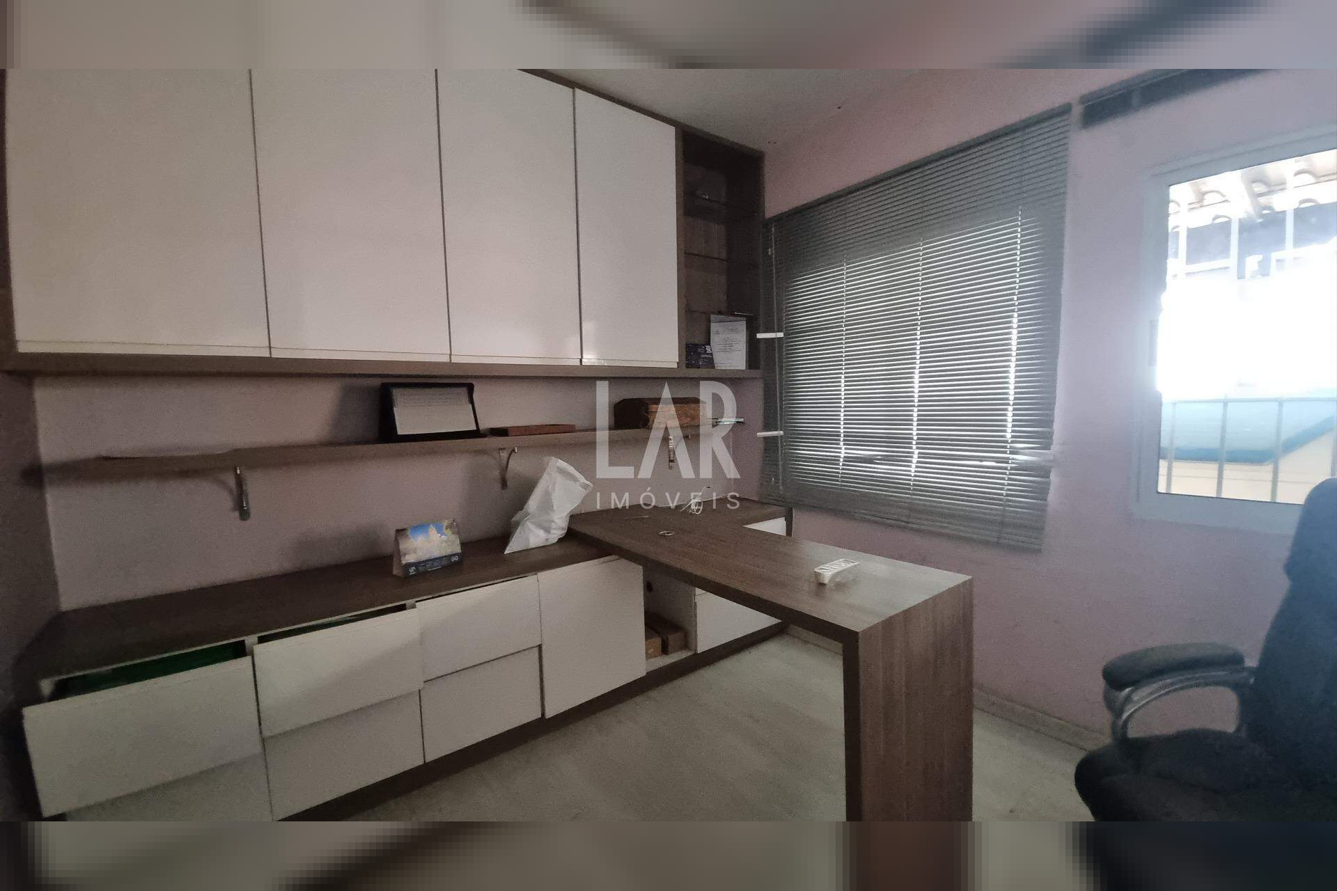 Casa Comercial de 4 quartos à venda, Cachoeirinha, Belo Horizonte - MG