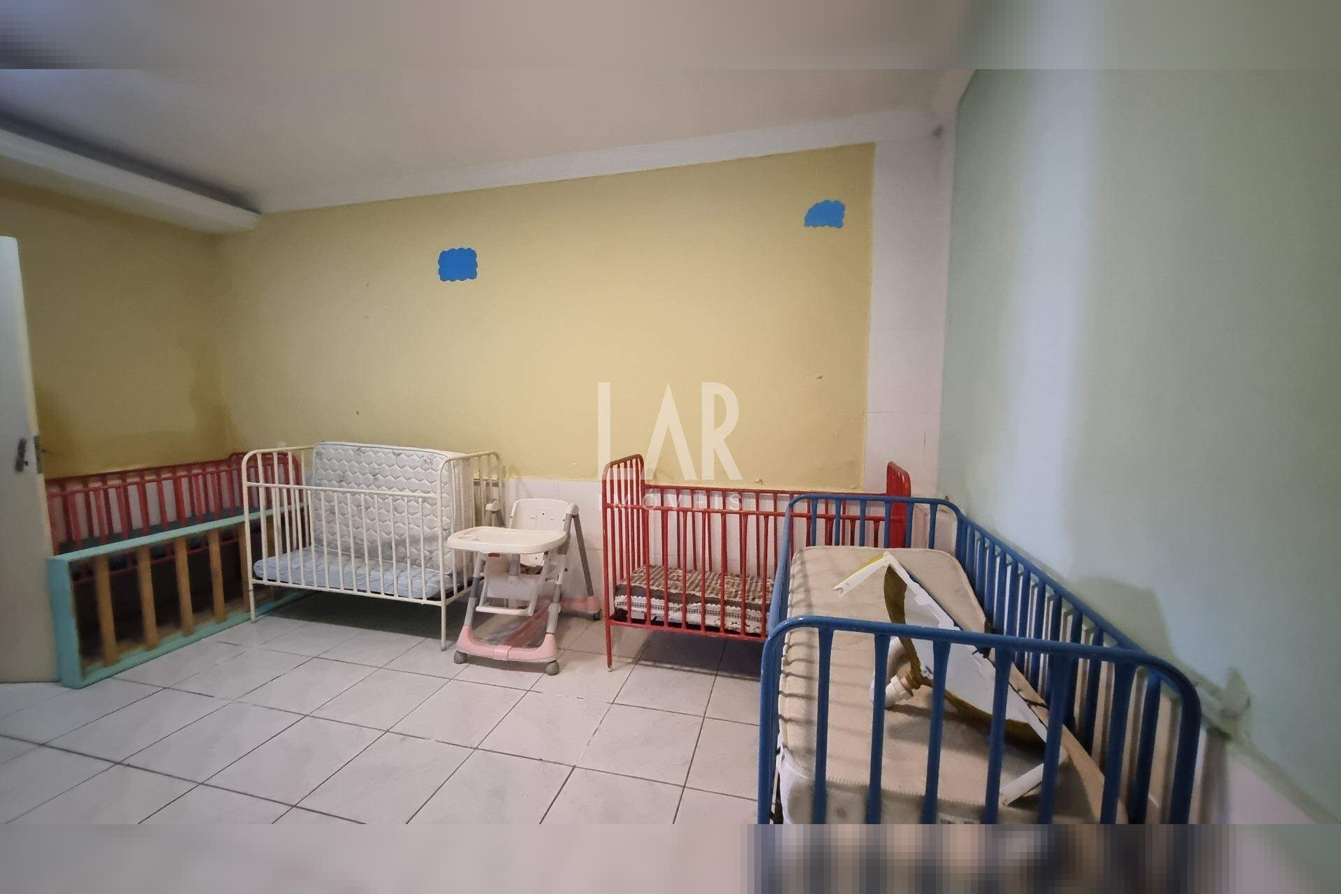 Casa Comercial de 4 quartos à venda, Cachoeirinha, Belo Horizonte - MG