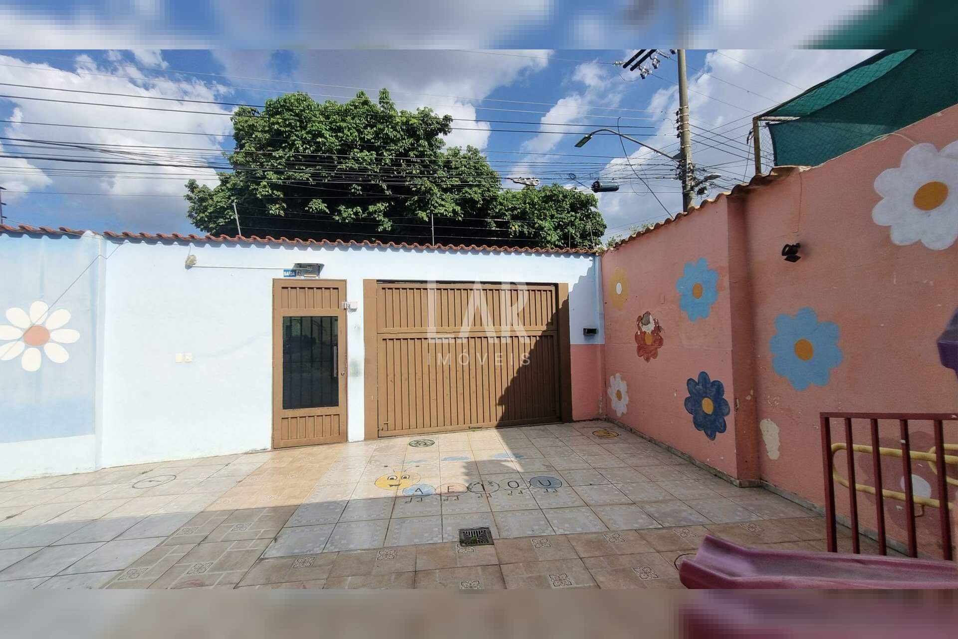 Casa Comercial de 4 quartos à venda, Cachoeirinha, Belo Horizonte - MG