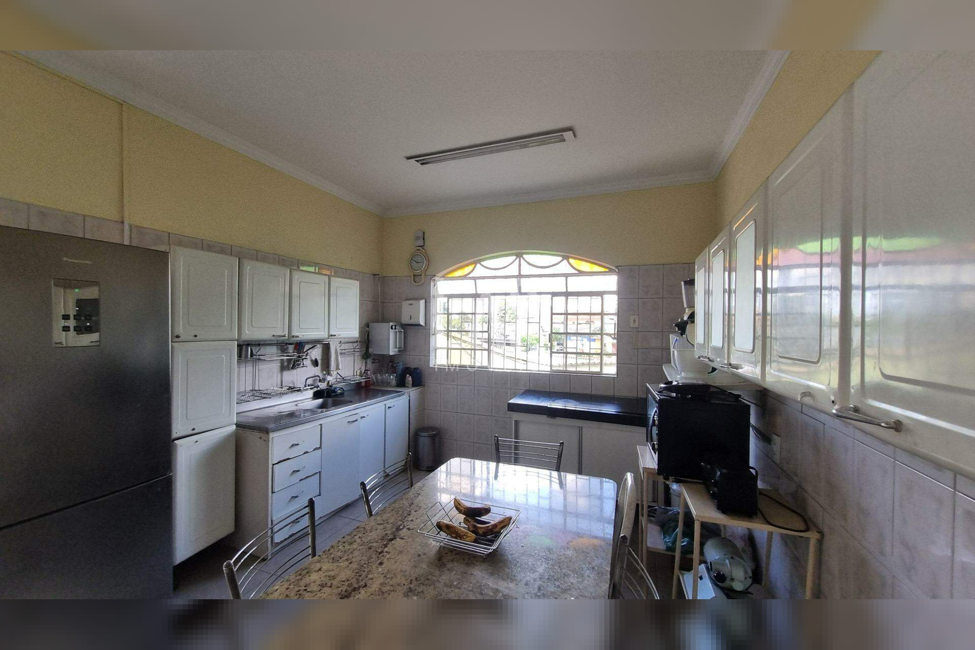 Casa Comercial de 4 quartos à venda, Cachoeirinha, Belo Horizonte - MG