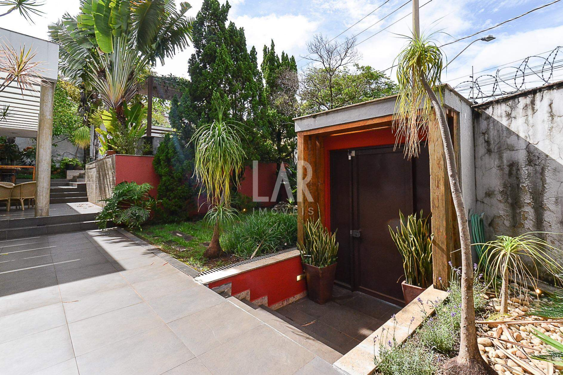 Casa de 5 quartos à venda, Estoril, Belo Horizonte - MG