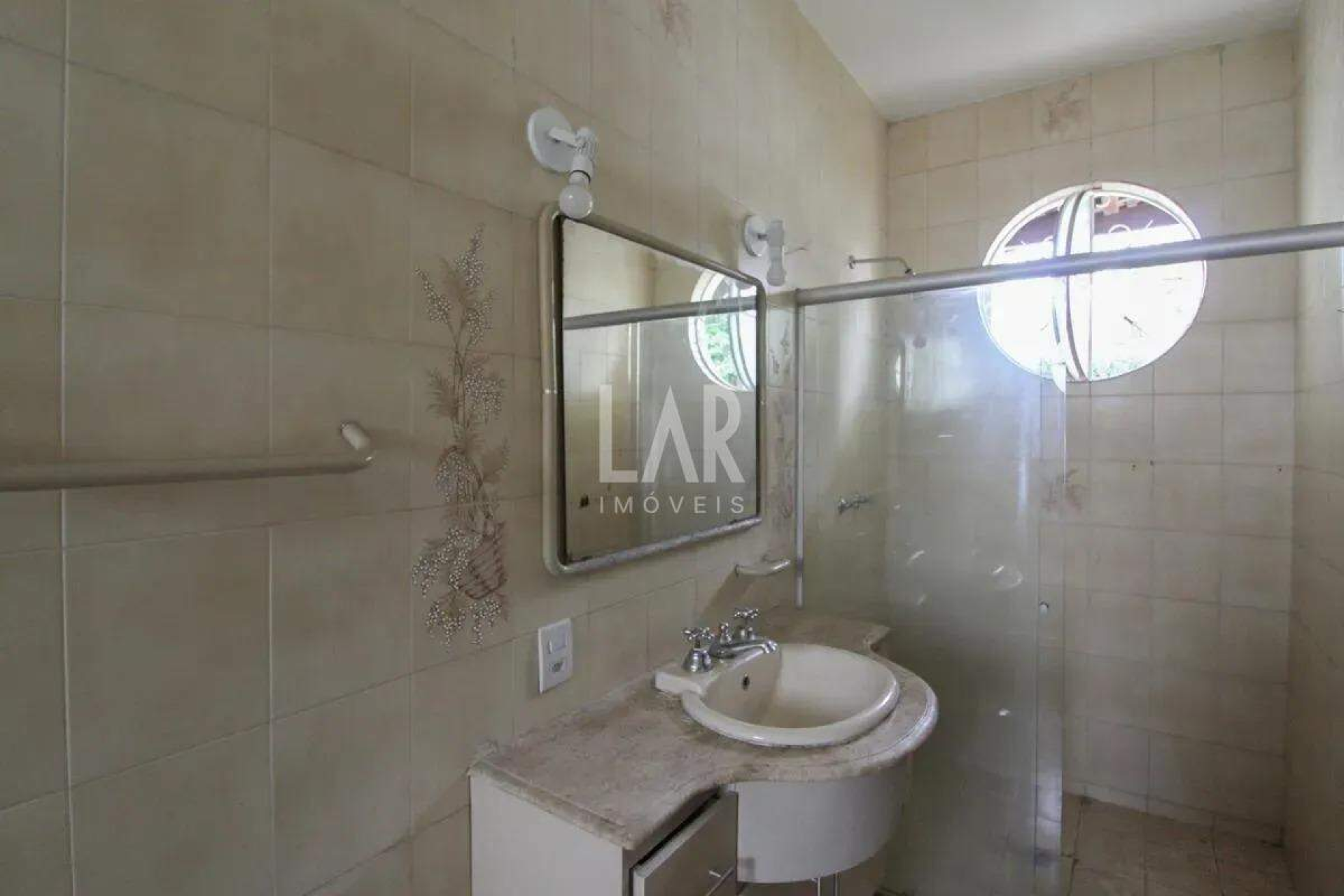 Casa de 3 quartos à venda, Alípio de Melo, Belo Horizonte - MG