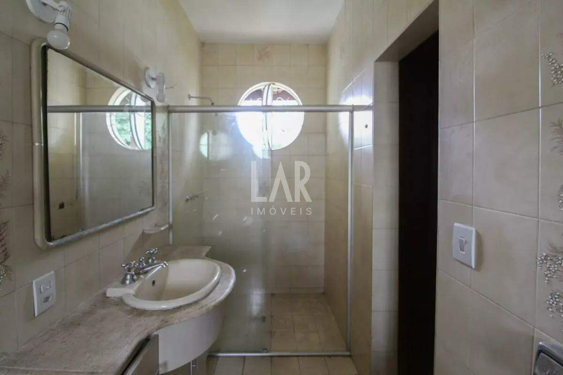 Casa de 3 quartos à venda, Alípio de Melo, Belo Horizonte - MG
