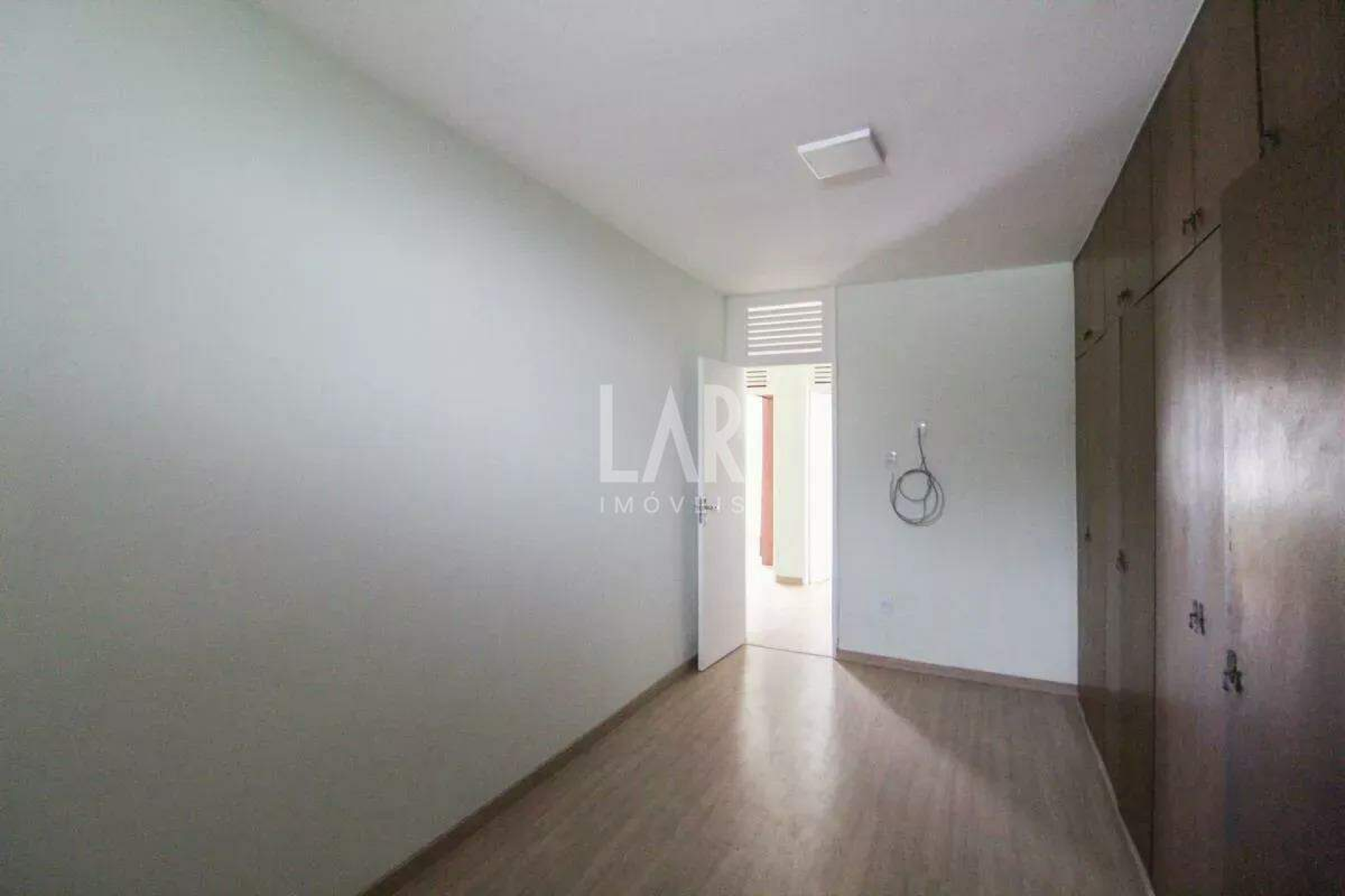 Casa de 3 quartos à venda, Alípio de Melo, Belo Horizonte - MG