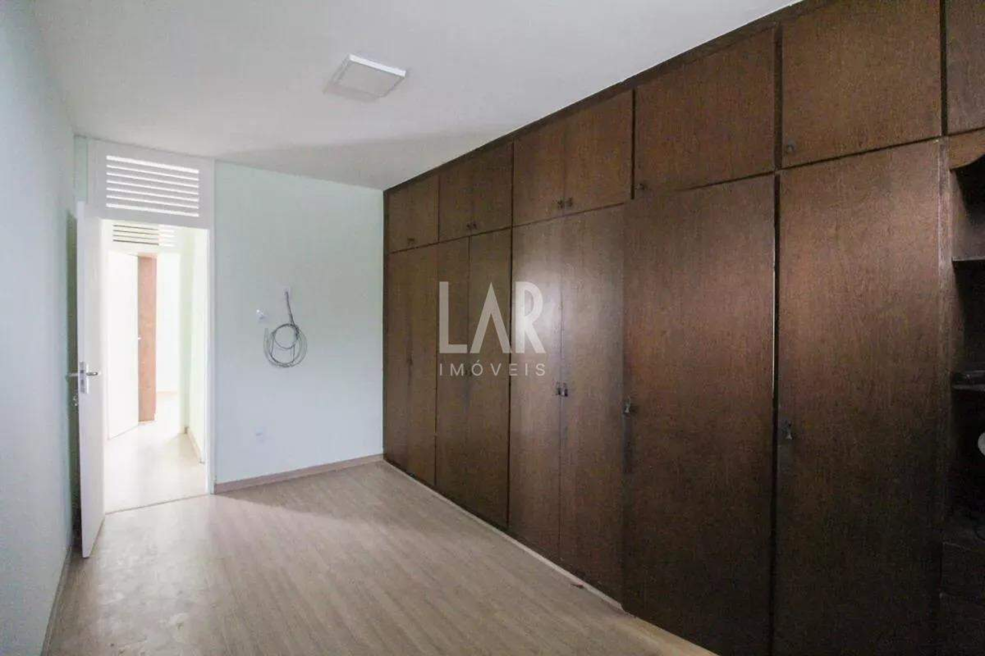 Casa de 3 quartos à venda, Alípio de Melo, Belo Horizonte - MG