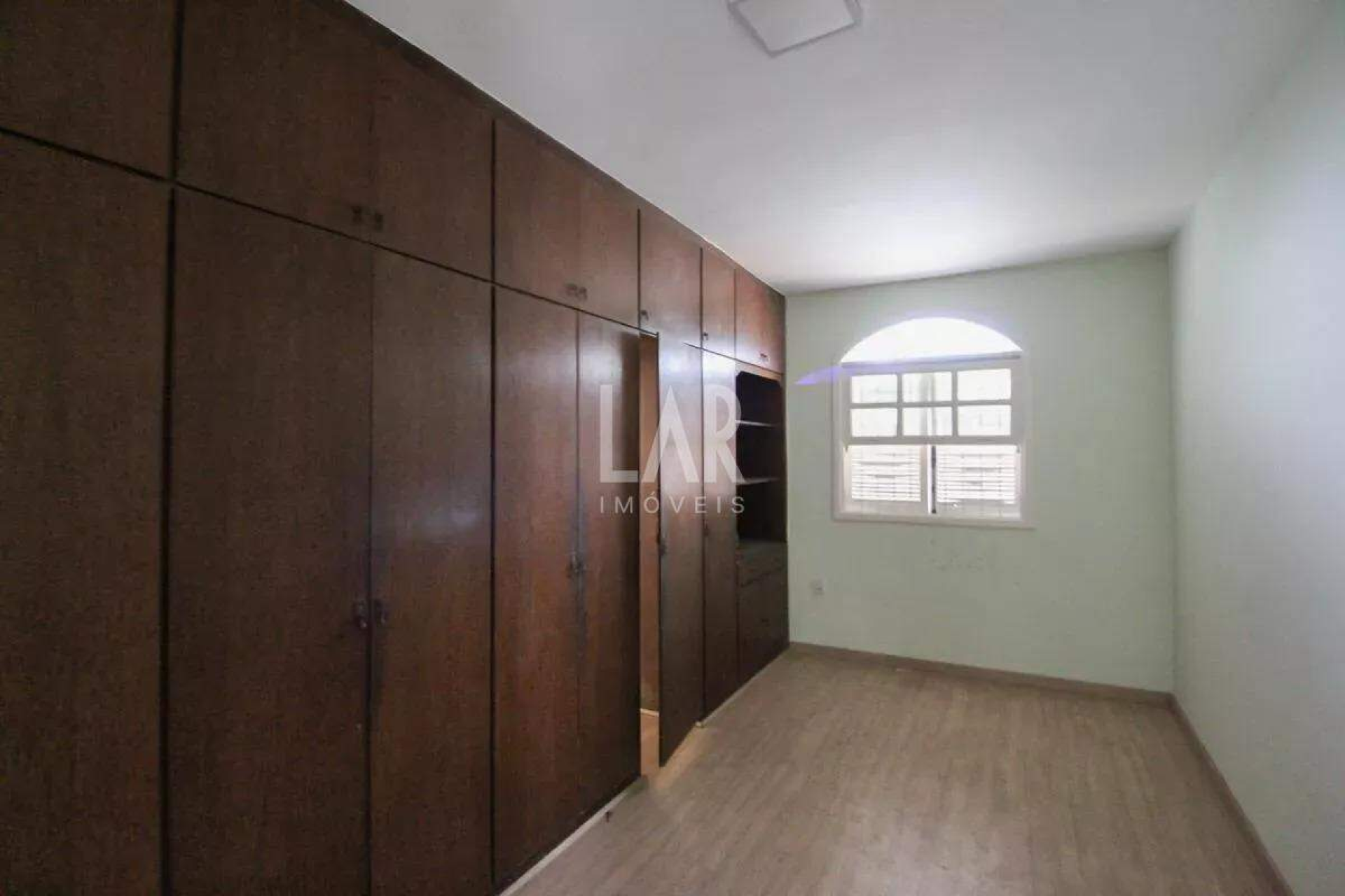 Casa de 3 quartos à venda, Alípio de Melo, Belo Horizonte - MG