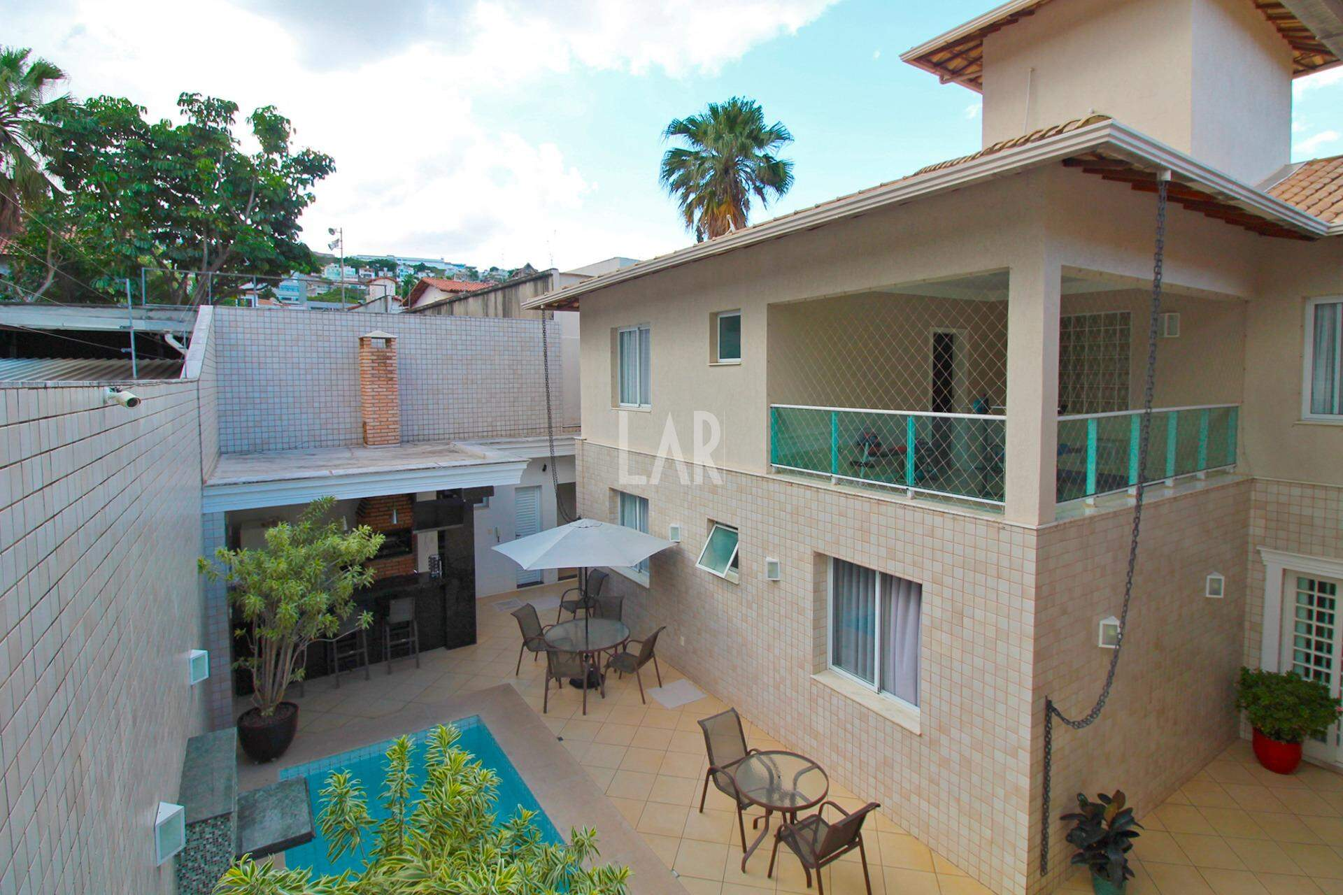 Casa de 7 quartos para alugar, São Bento, Belo Horizonte - MG