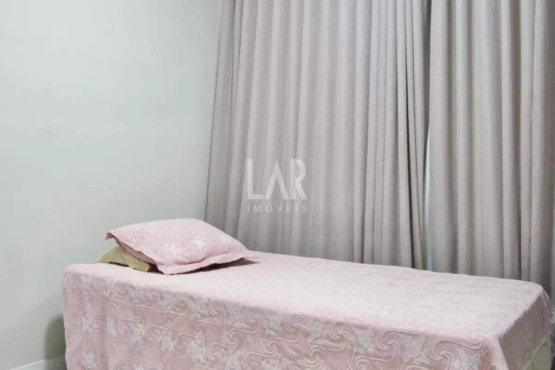 Casa de 3 quartos à venda, Santa Efigênia, Belo Horizonte - MG