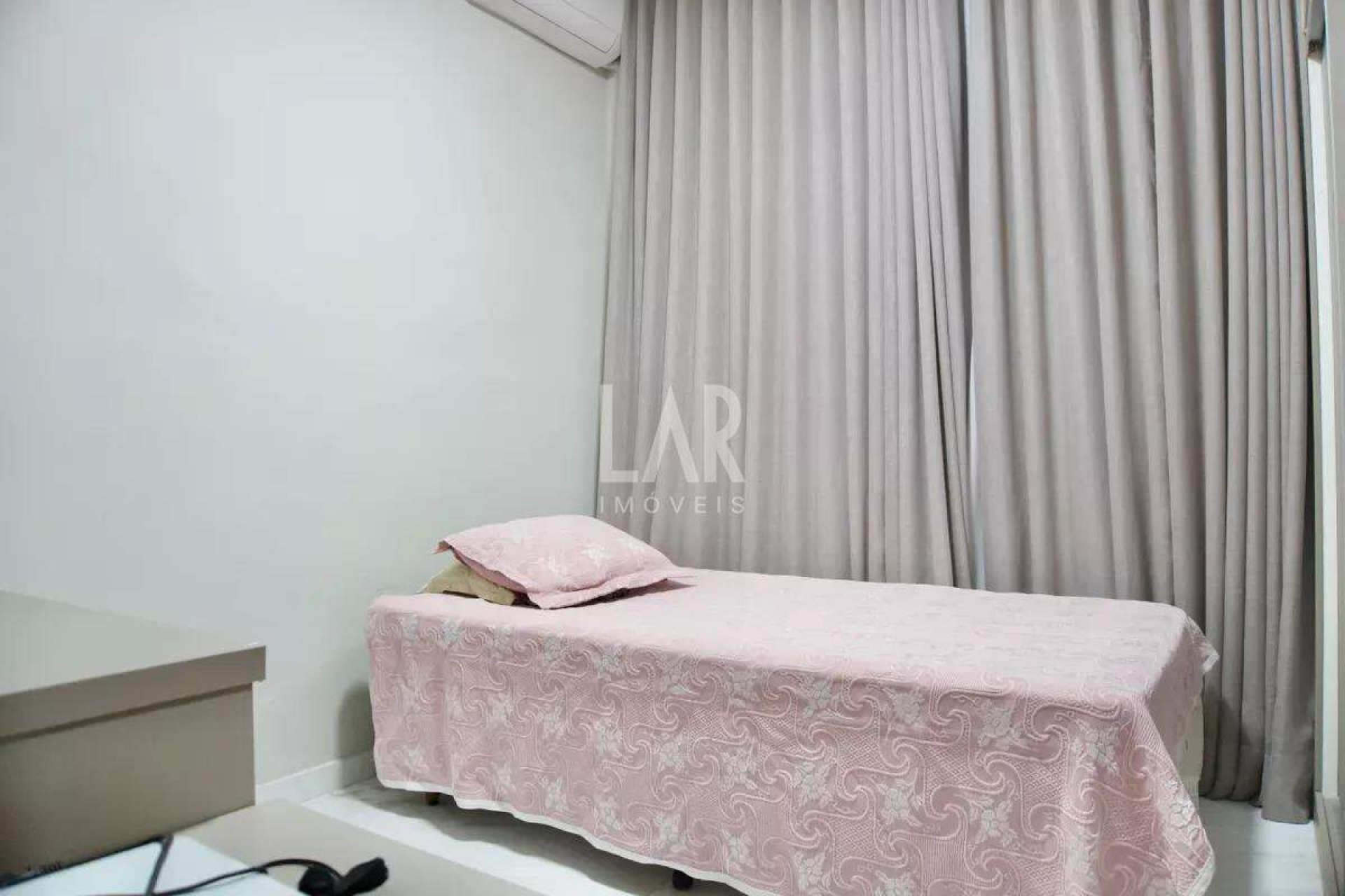 Casa de 3 quartos à venda, Santa Efigênia, Belo Horizonte - MG