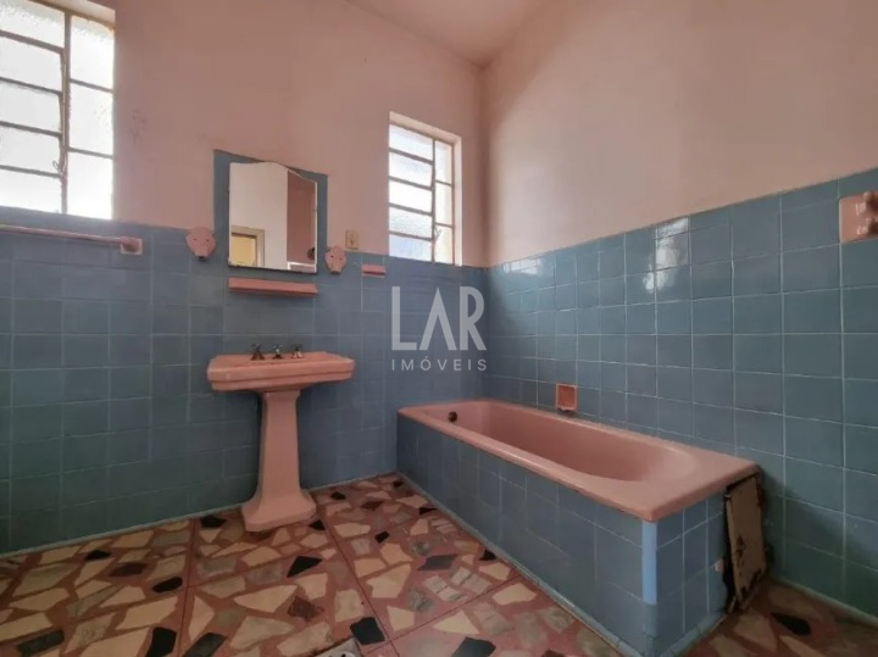 Casa de 4 quartos à venda, Boa Viagem, Belo Horizonte - MG