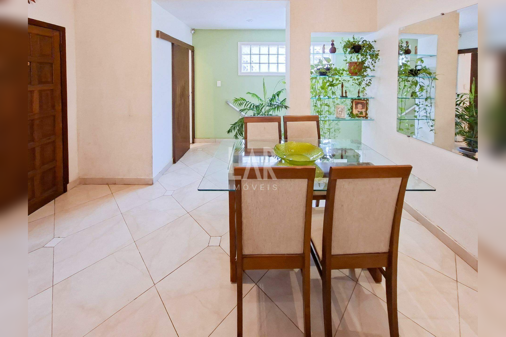 Casa de 5 quartos à venda, Cachoeirinha, Belo Horizonte - MG