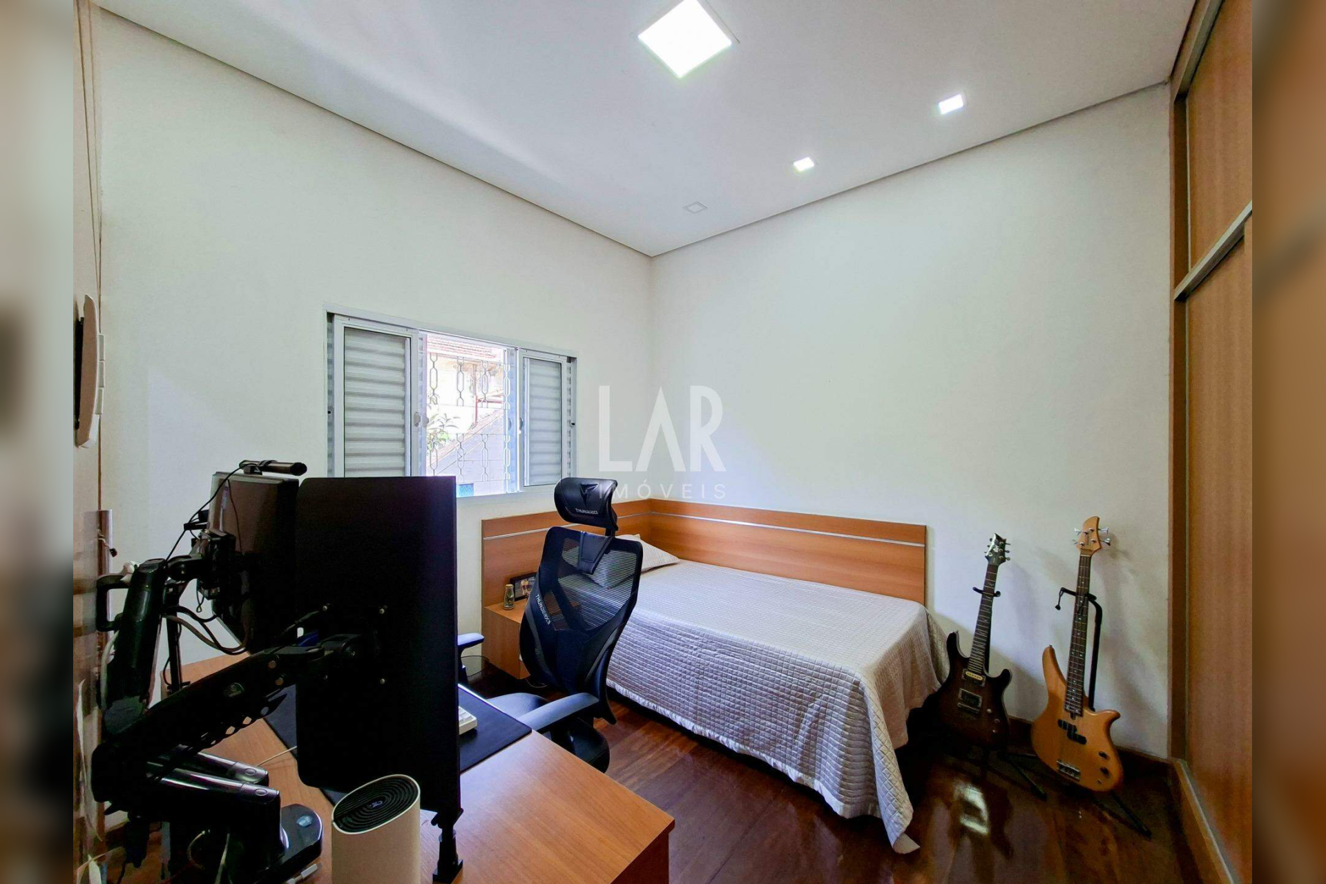 Casa de 5 quartos à venda, Cachoeirinha, Belo Horizonte - MG