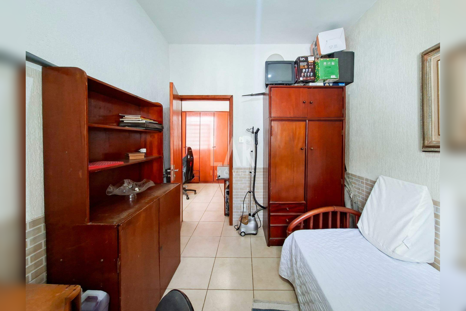 Casa de 5 quartos à venda, Cachoeirinha, Belo Horizonte - MG
