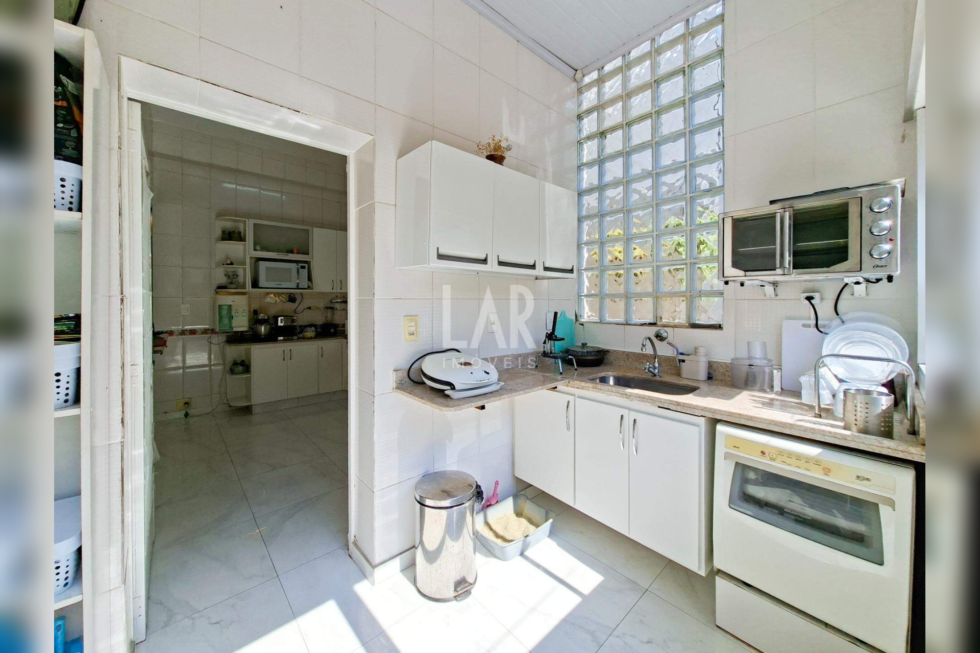 Casa de 5 quartos à venda, Cachoeirinha, Belo Horizonte - MG