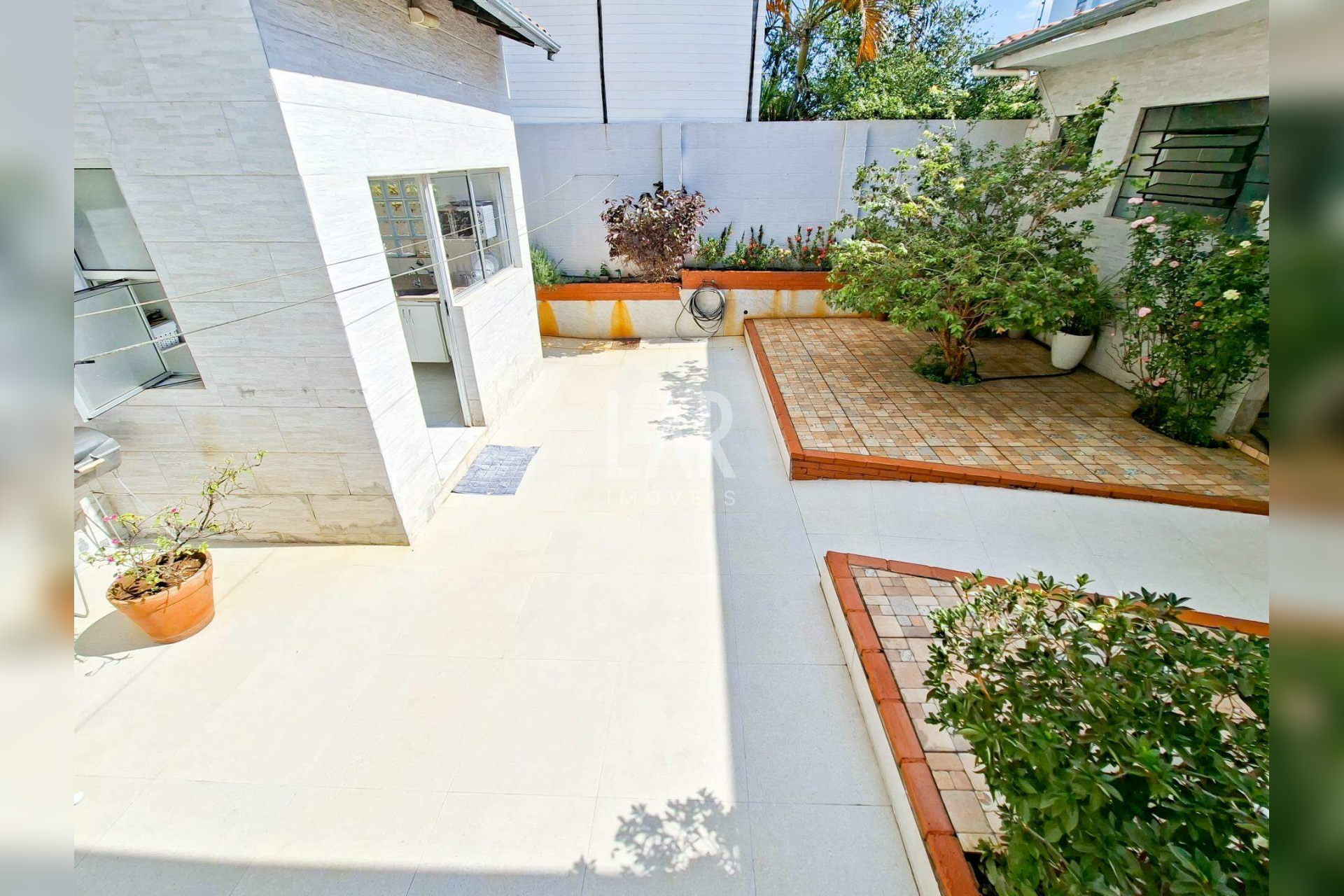 Casa de 5 quartos à venda, Cachoeirinha, Belo Horizonte - MG