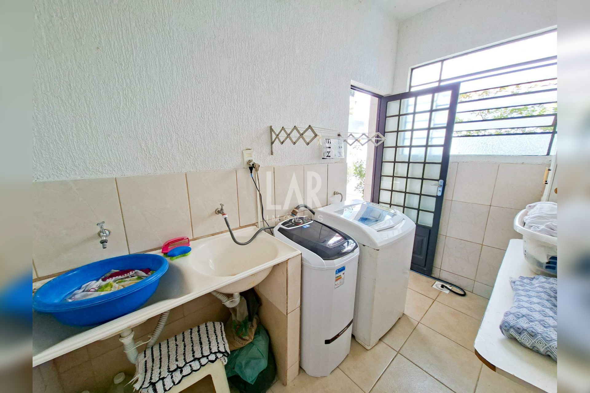 Casa de 5 quartos à venda, Cachoeirinha, Belo Horizonte - MG