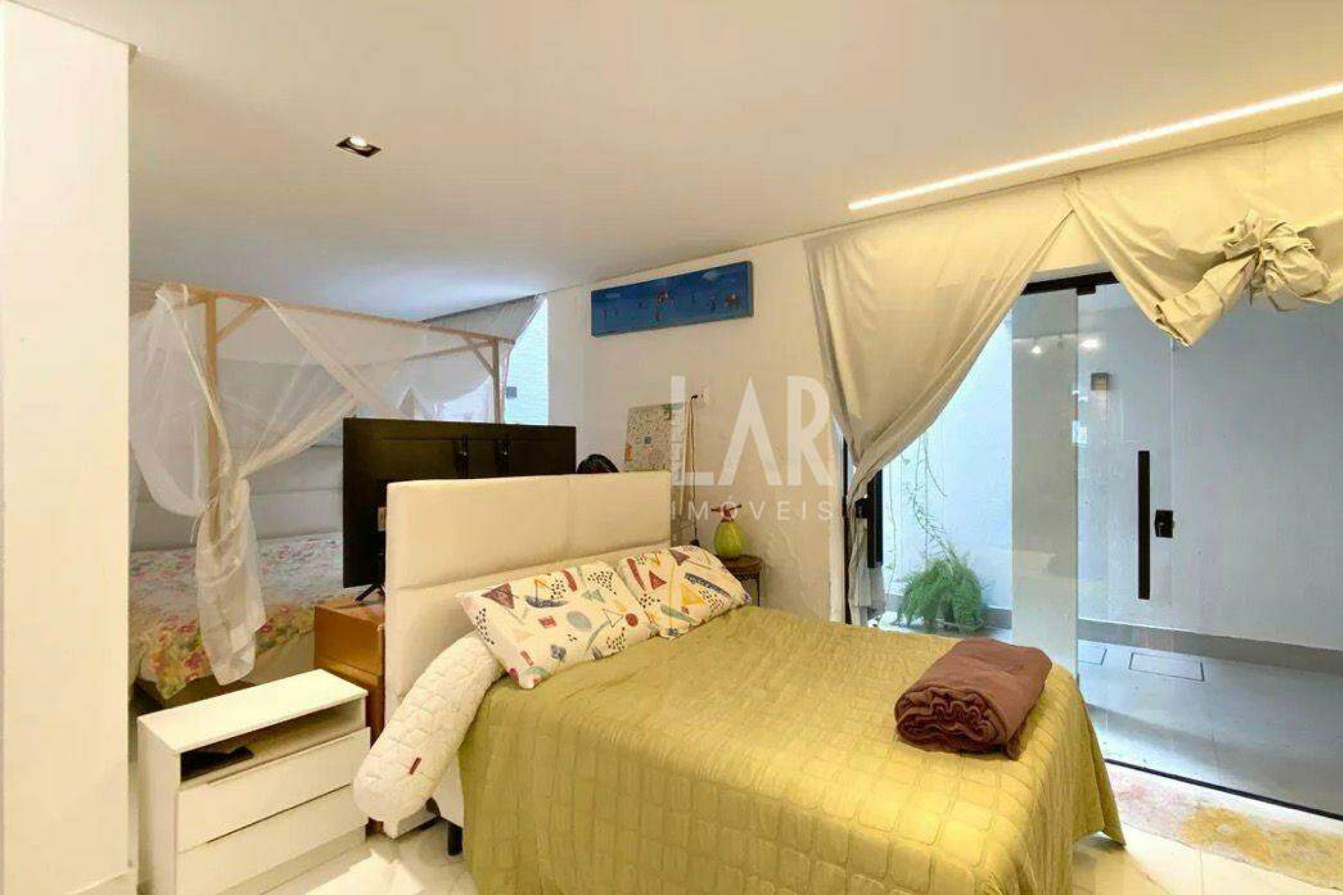Casa em Condomínio de 4 quartos à venda, Lourdes, Belo Horizonte - MG