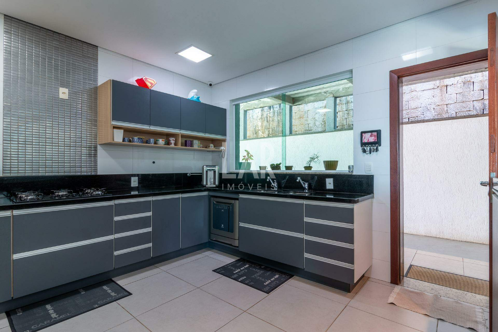 Casa em Condomínio de 4 quartos à venda, Le Cottage, Nova Lima - MG