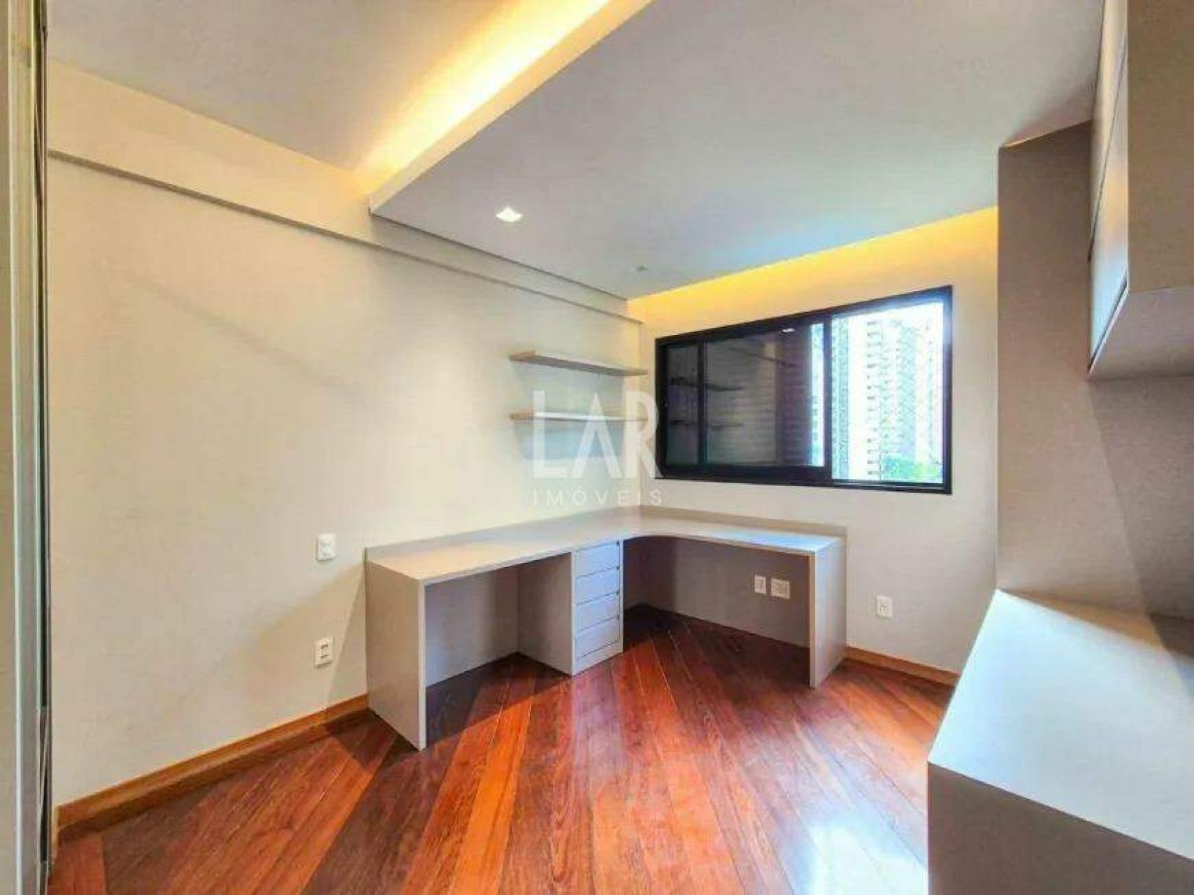 Apartamento de 4 quartos para alugar, Belvedere, Belo Horizonte - MG