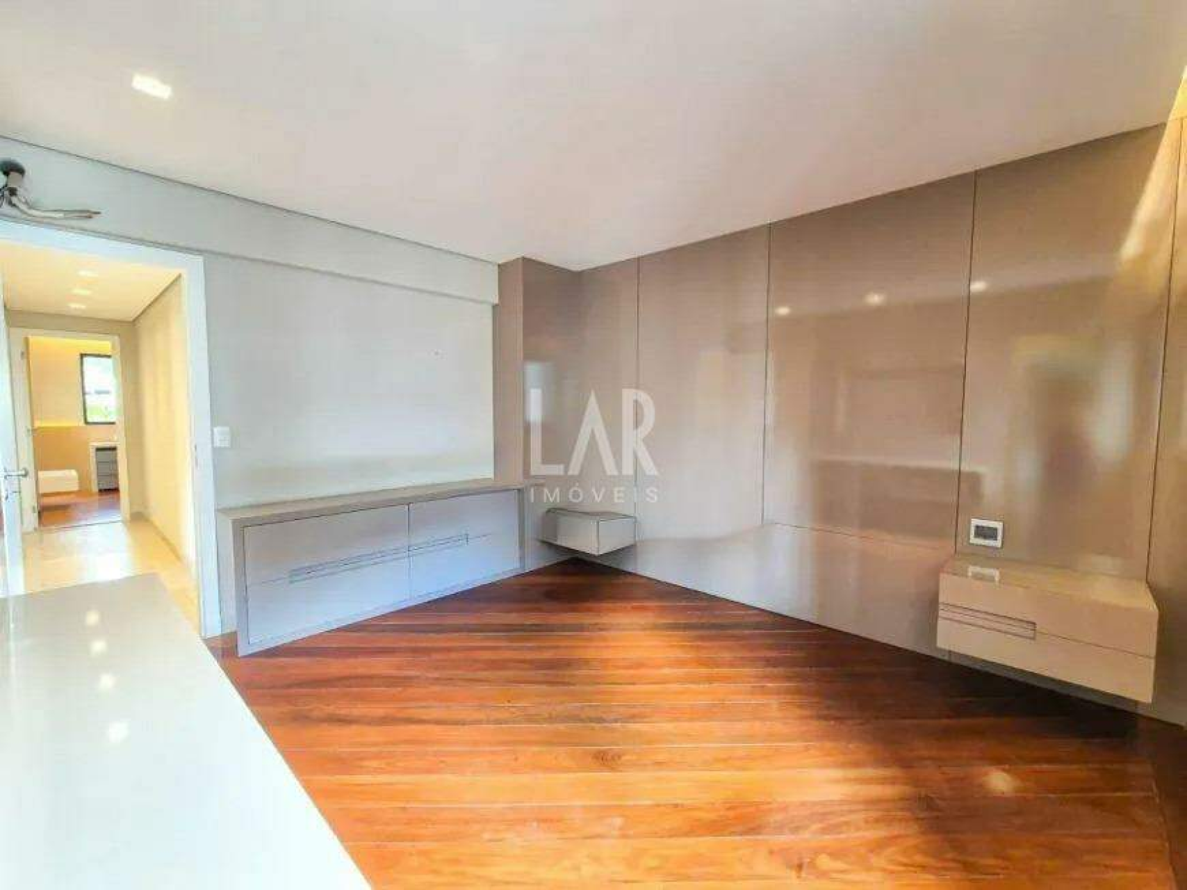 Apartamento de 4 quartos para alugar, Belvedere, Belo Horizonte - MG