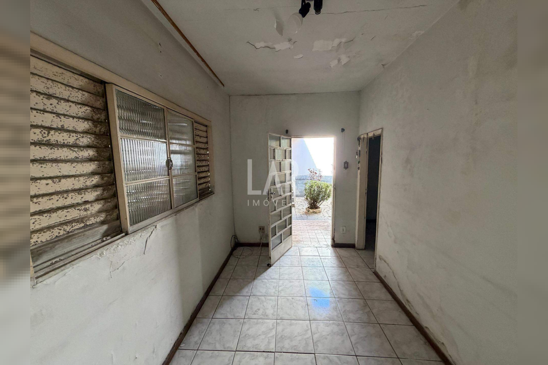 Casa de 4 quartos à venda, Coração Eucarístico, Belo Horizonte - MG