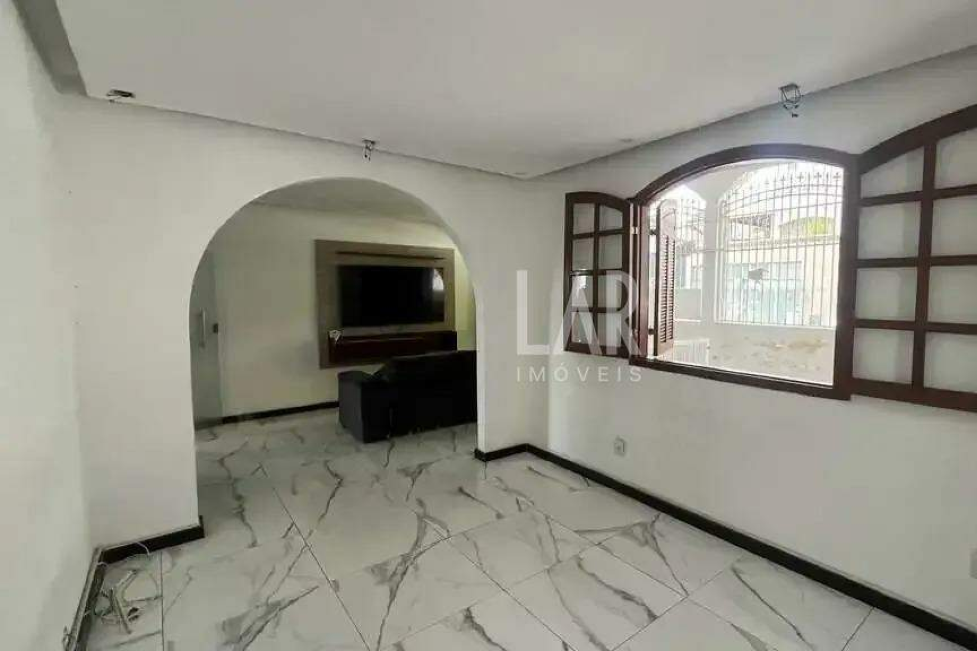 Casa de 4 quartos à venda, Alípio de Melo, Belo Horizonte - MG