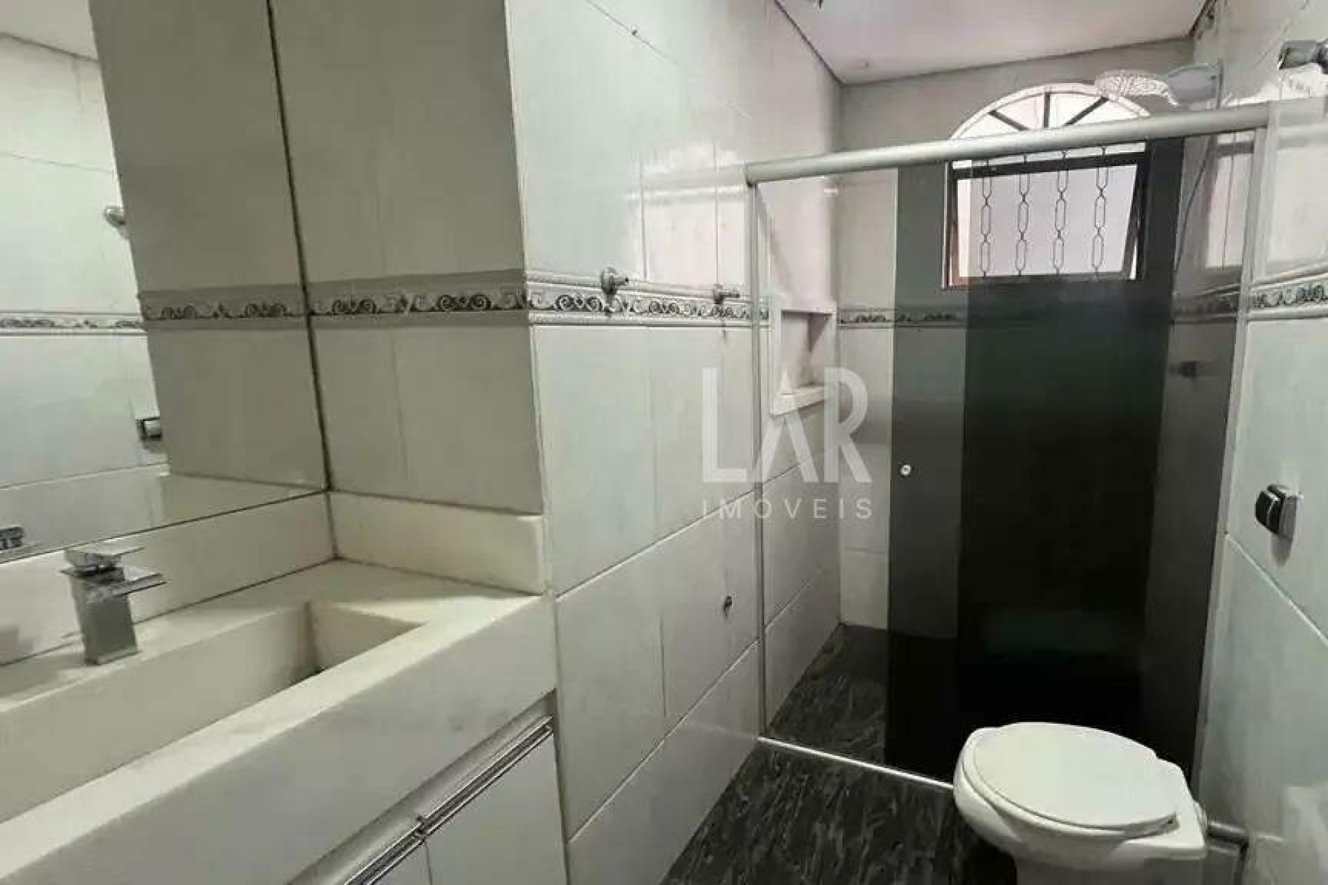 Casa de 4 quartos à venda, Alípio de Melo, Belo Horizonte - MG