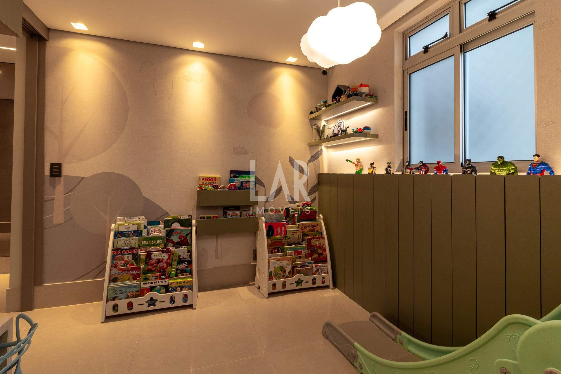 Apartamento de 4 quartos à venda, Buritis, Belo Horizonte - MG