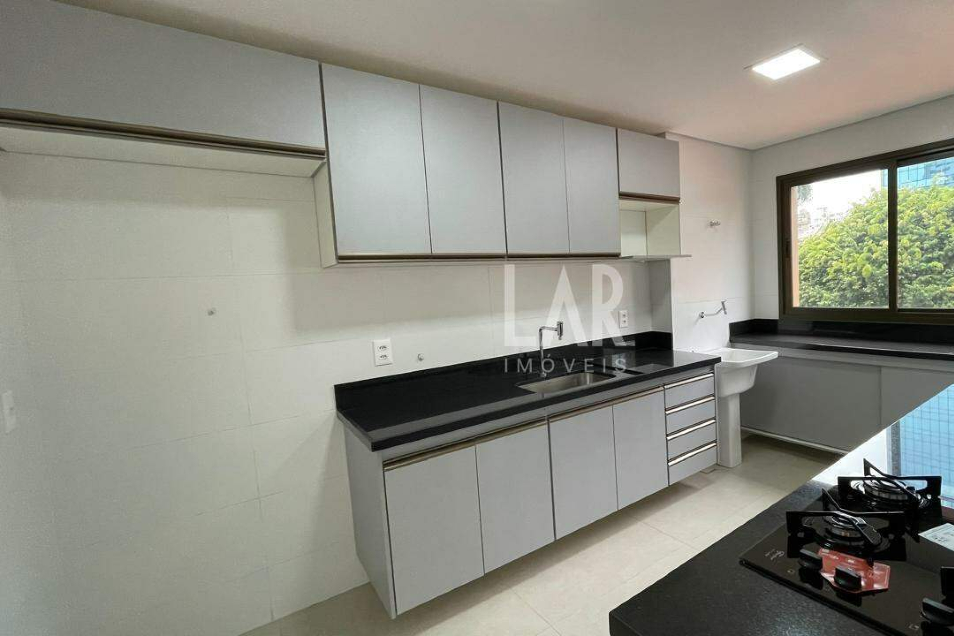 Apartamento de 2 quartos para alugar, Lourdes, Belo Horizonte - MG