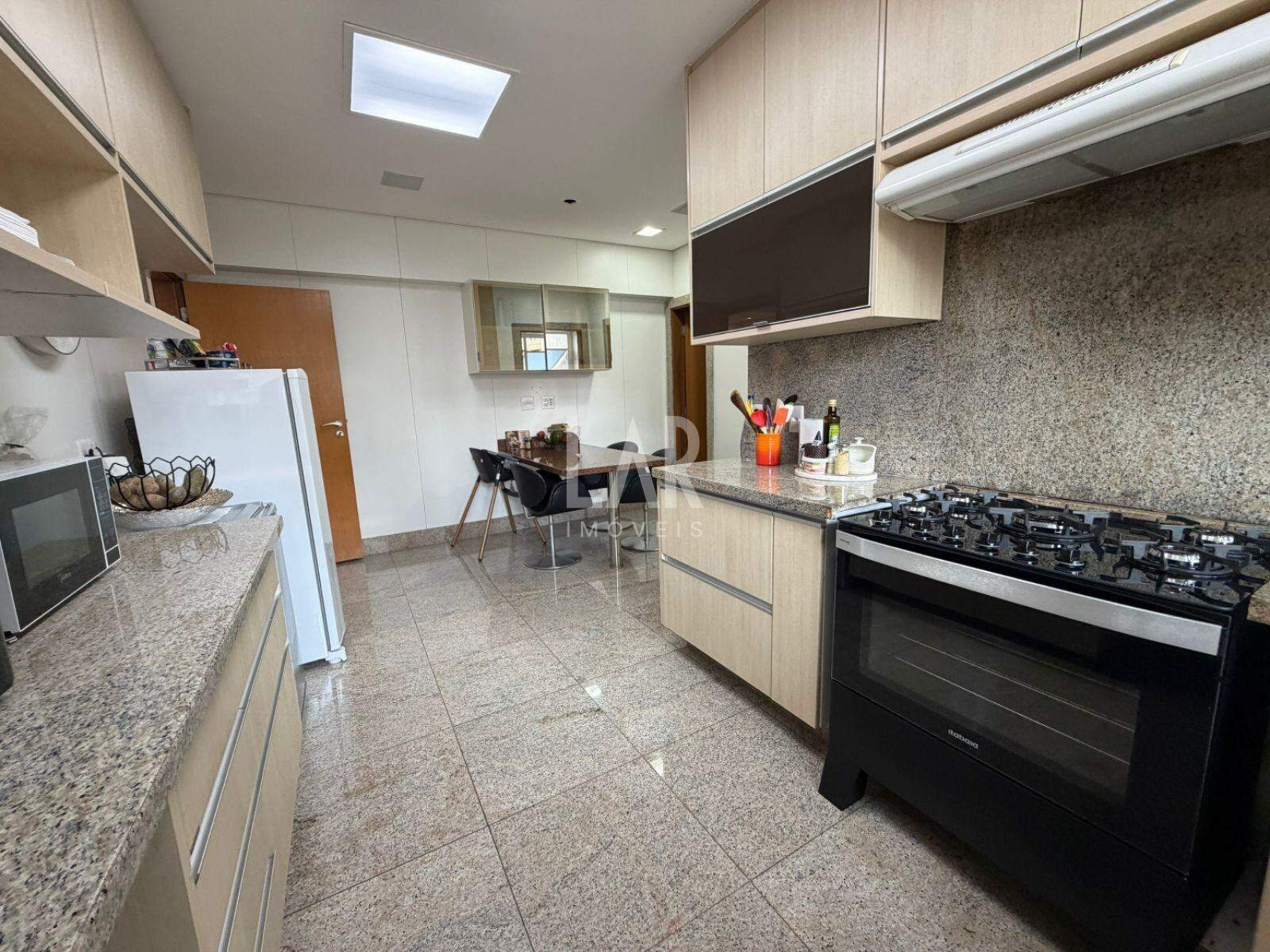 Apartamento de 4 quartos à venda, Vila da Serra, Nova Lima - MG
