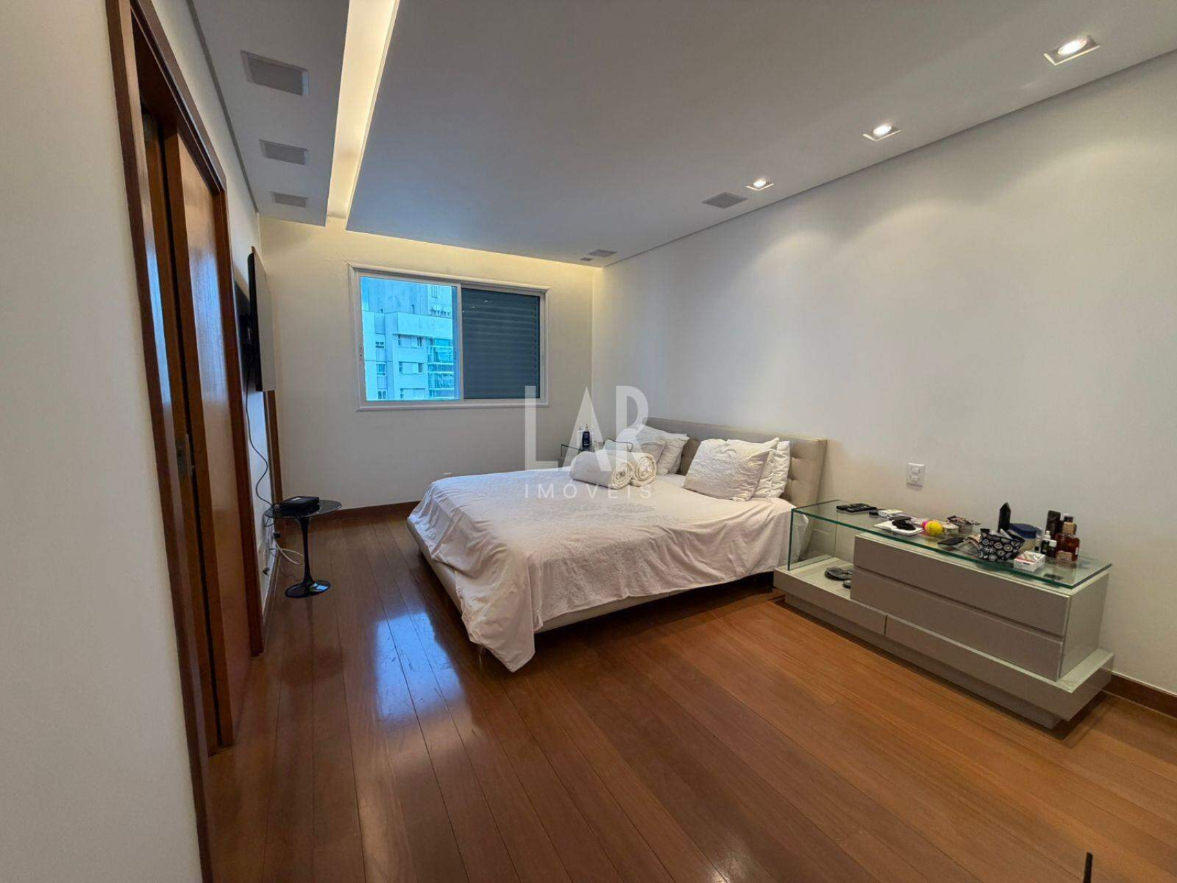Apartamento de 4 quartos à venda, Vila da Serra, Nova Lima - MG