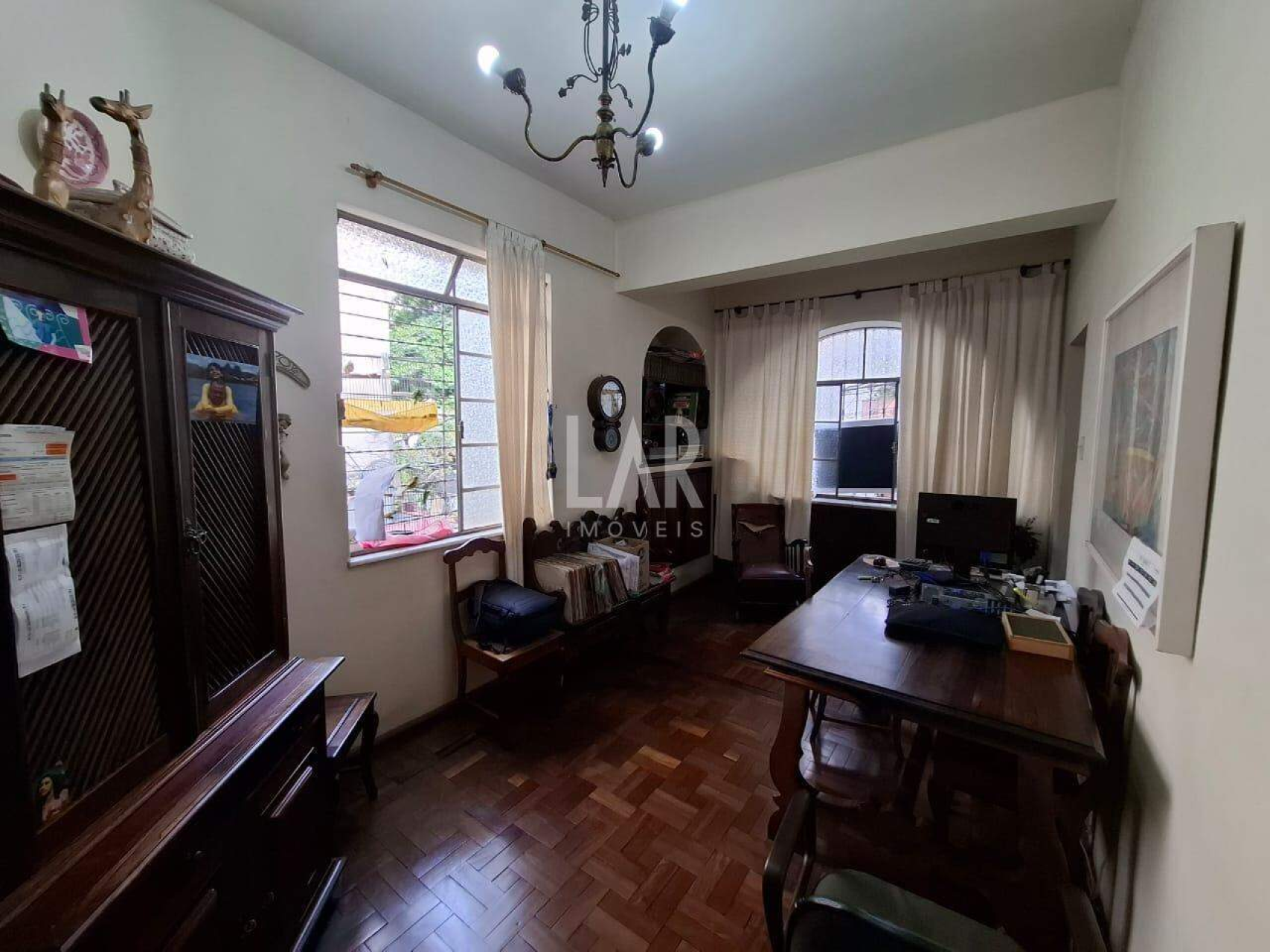 Casa de 4 quartos à venda, Lourdes, Belo Horizonte - MG