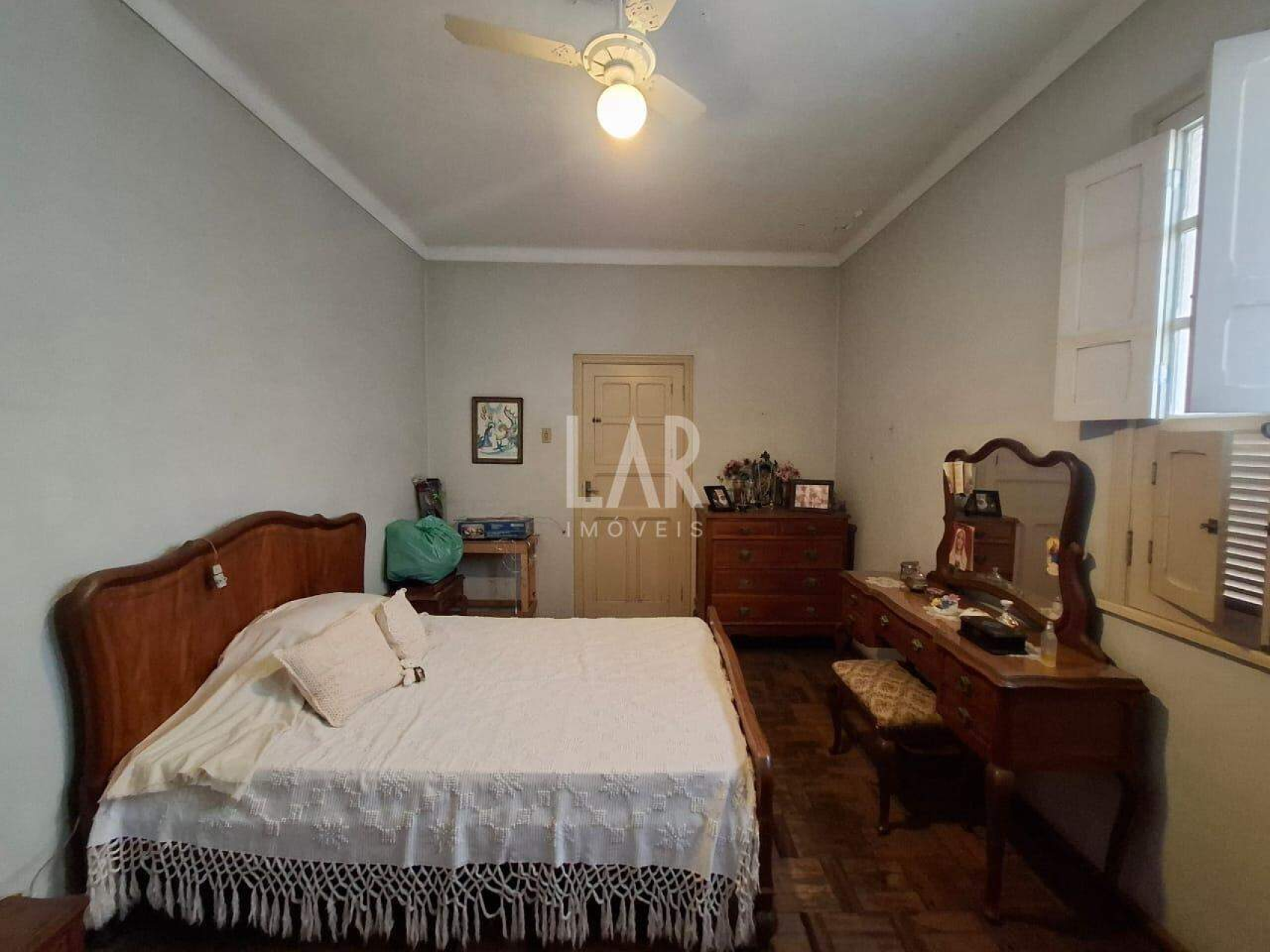 Casa de 4 quartos à venda, Lourdes, Belo Horizonte - MG