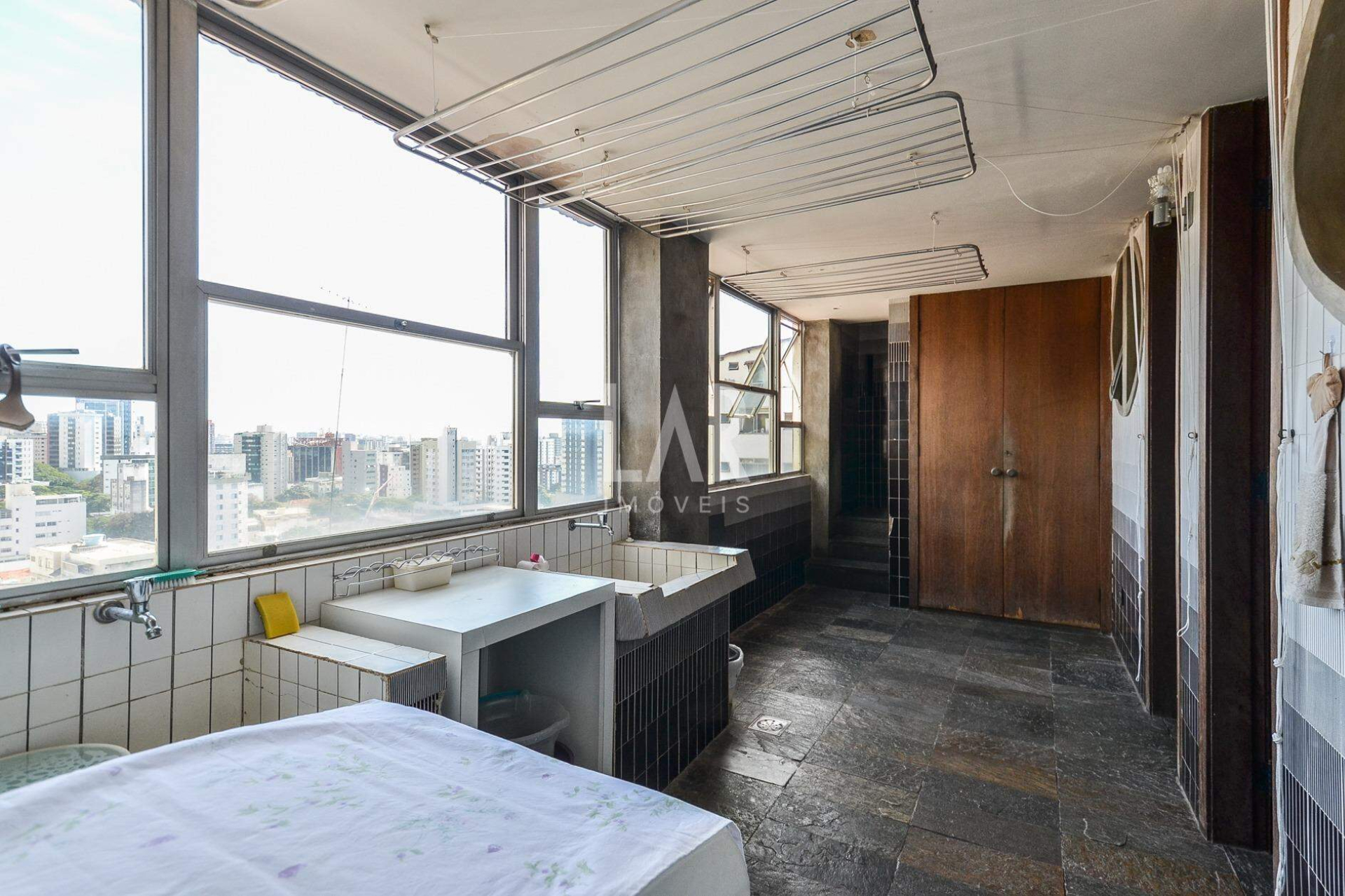 Andar Corrido de 6 quartos à venda, São Lucas, Belo Horizonte - MG