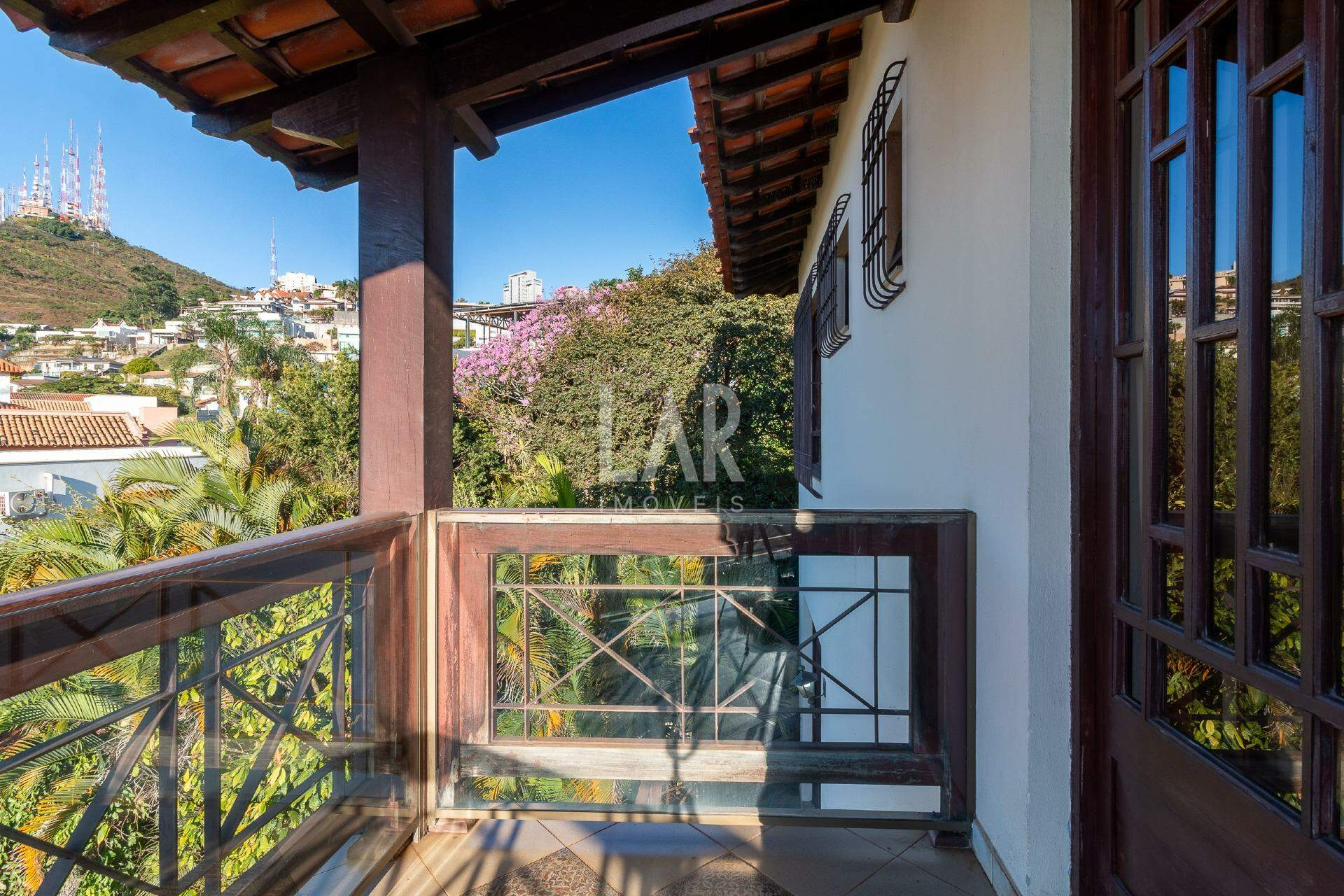 Casa de 4 quartos à venda, Belvedere, Belo Horizonte - MG