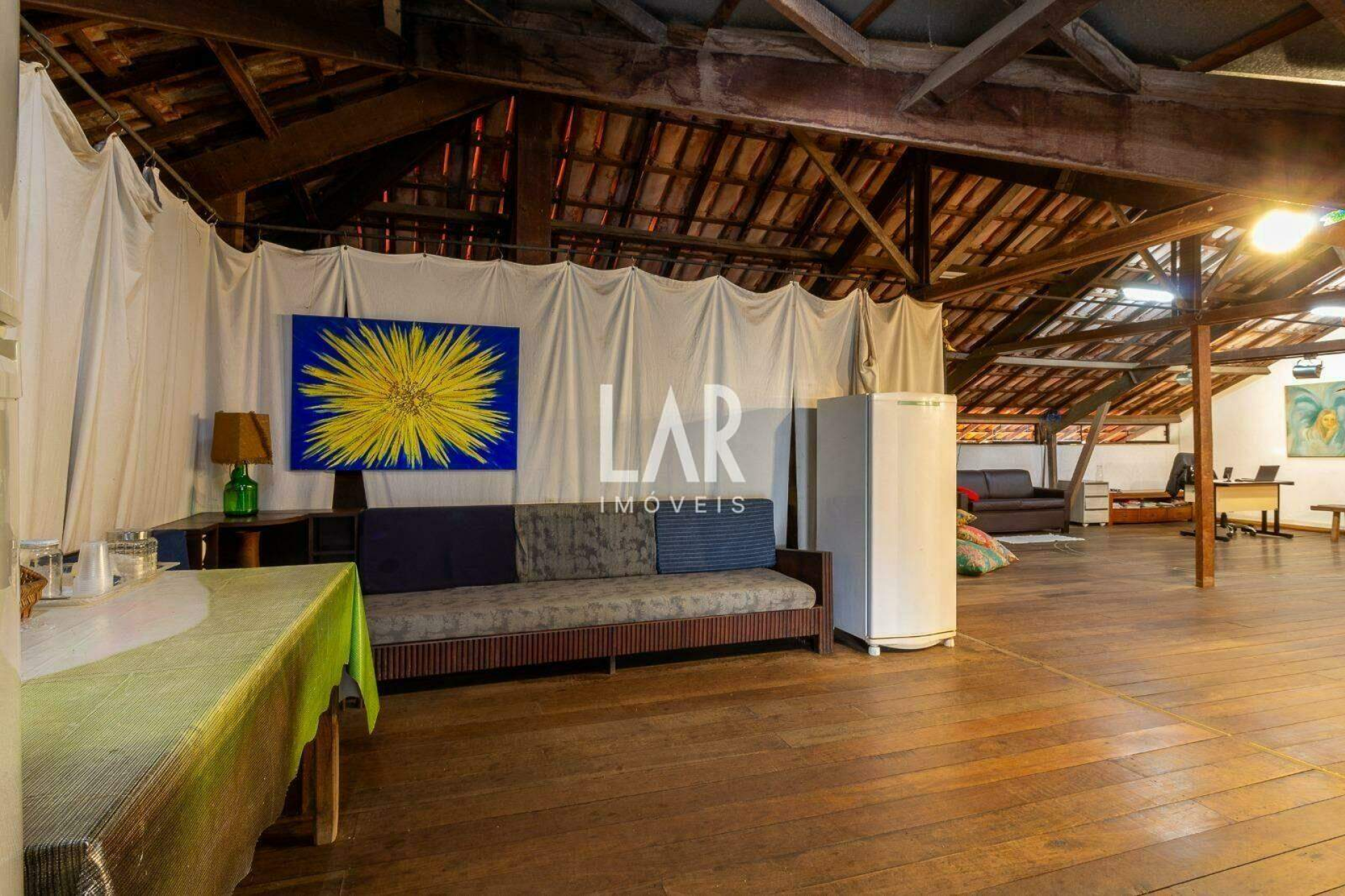 Casa de 5 quartos à venda, Santa Lúcia, Belo Horizonte - MG