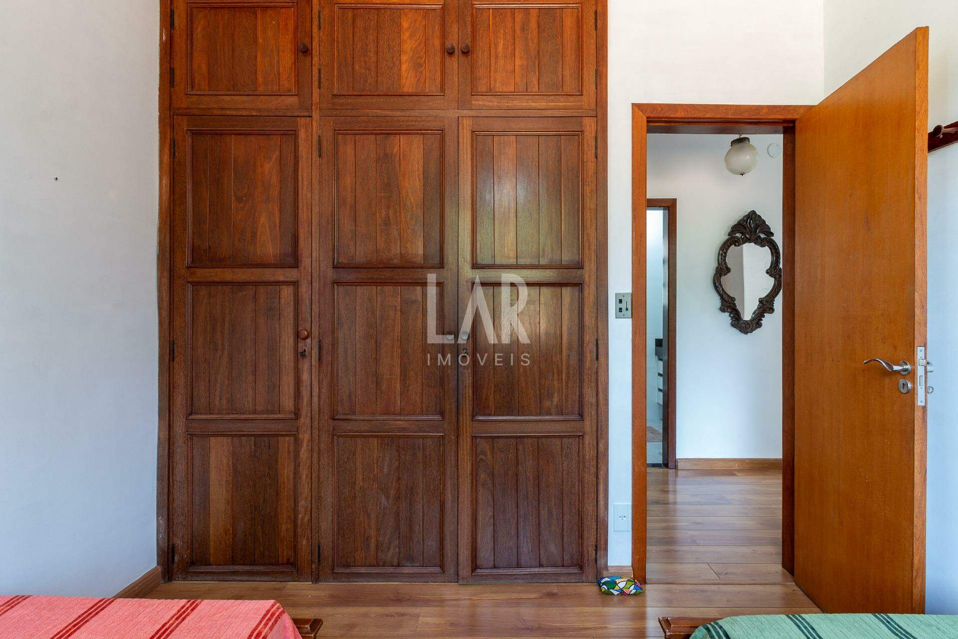 Casa de 5 quartos à venda, Santa Lúcia, Belo Horizonte - MG