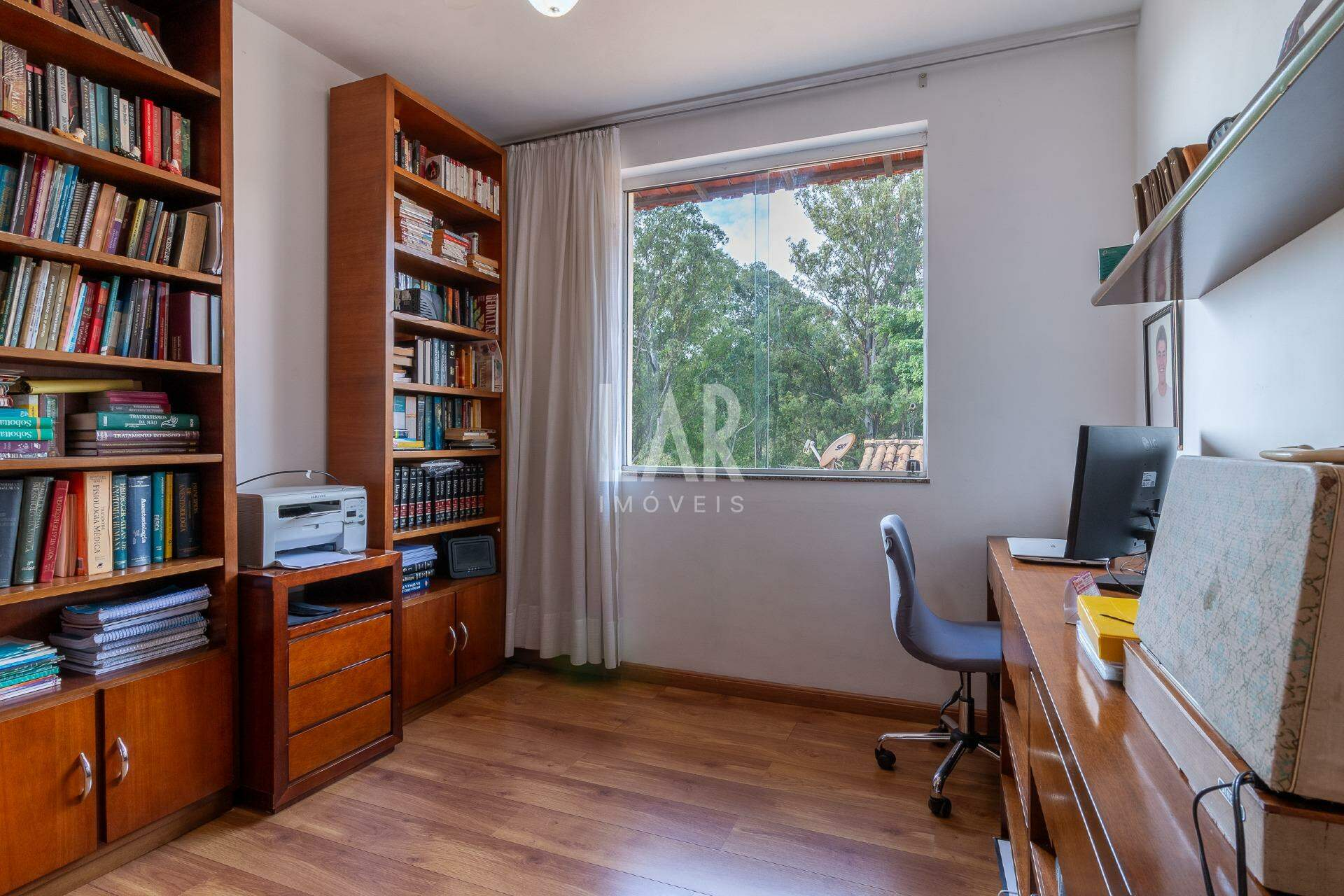 Casa de 5 quartos à venda, Santa Lúcia, Belo Horizonte - MG
