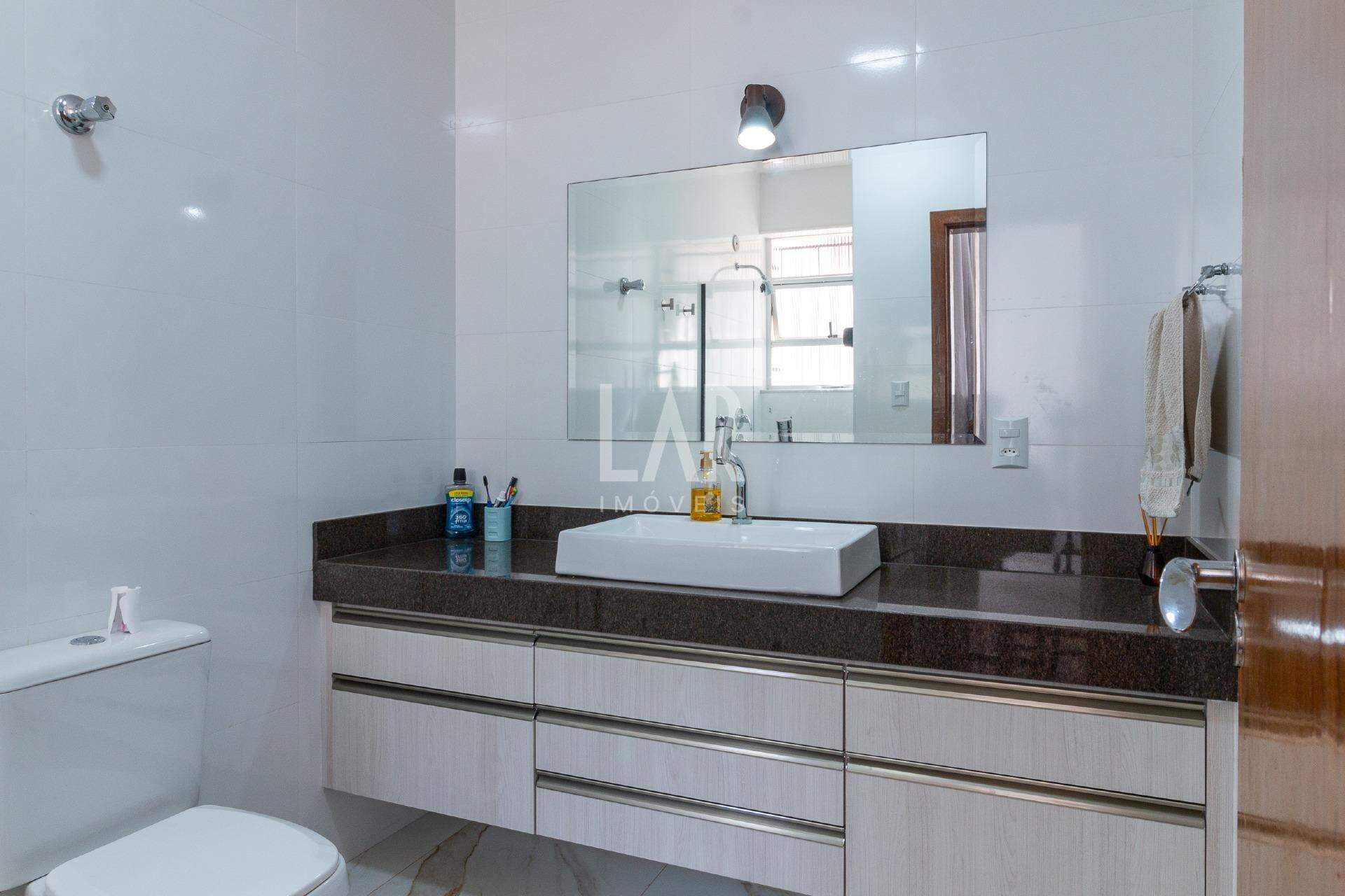 Casa de 5 quartos à venda, Santa Lúcia, Belo Horizonte - MG