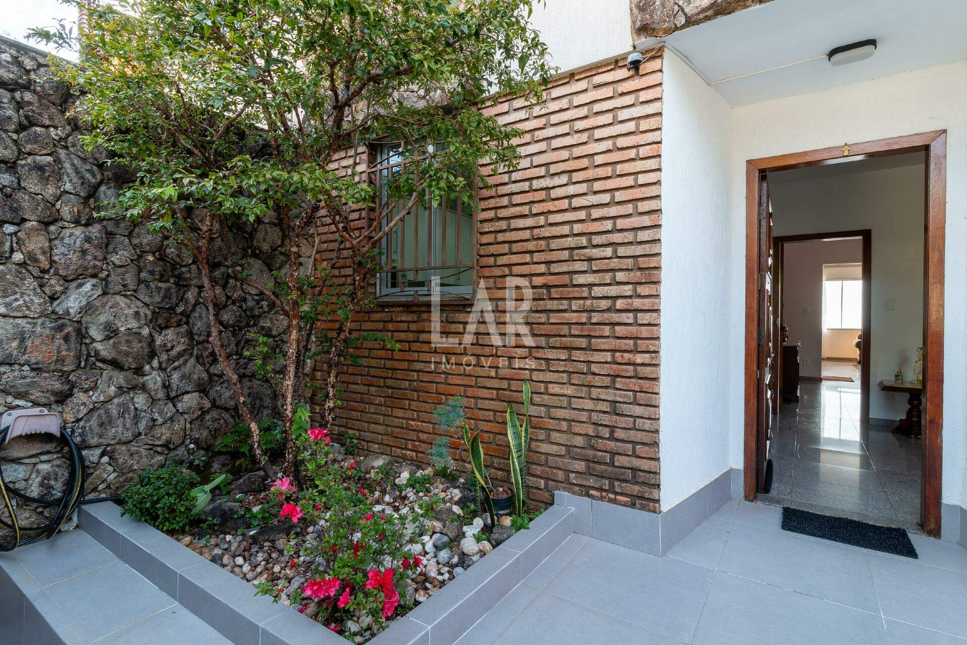 Casa de 5 quartos à venda, Santa Lúcia, Belo Horizonte - MG