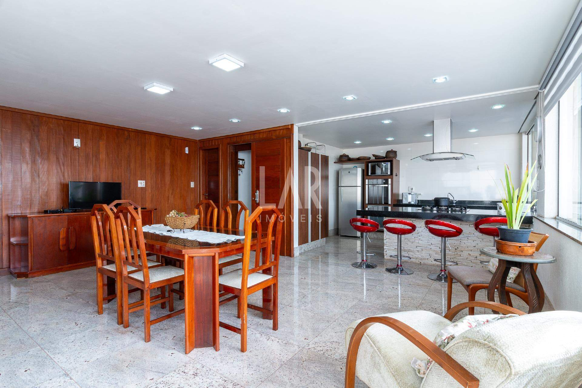 Casa de 5 quartos à venda, Santa Lúcia, Belo Horizonte - MG