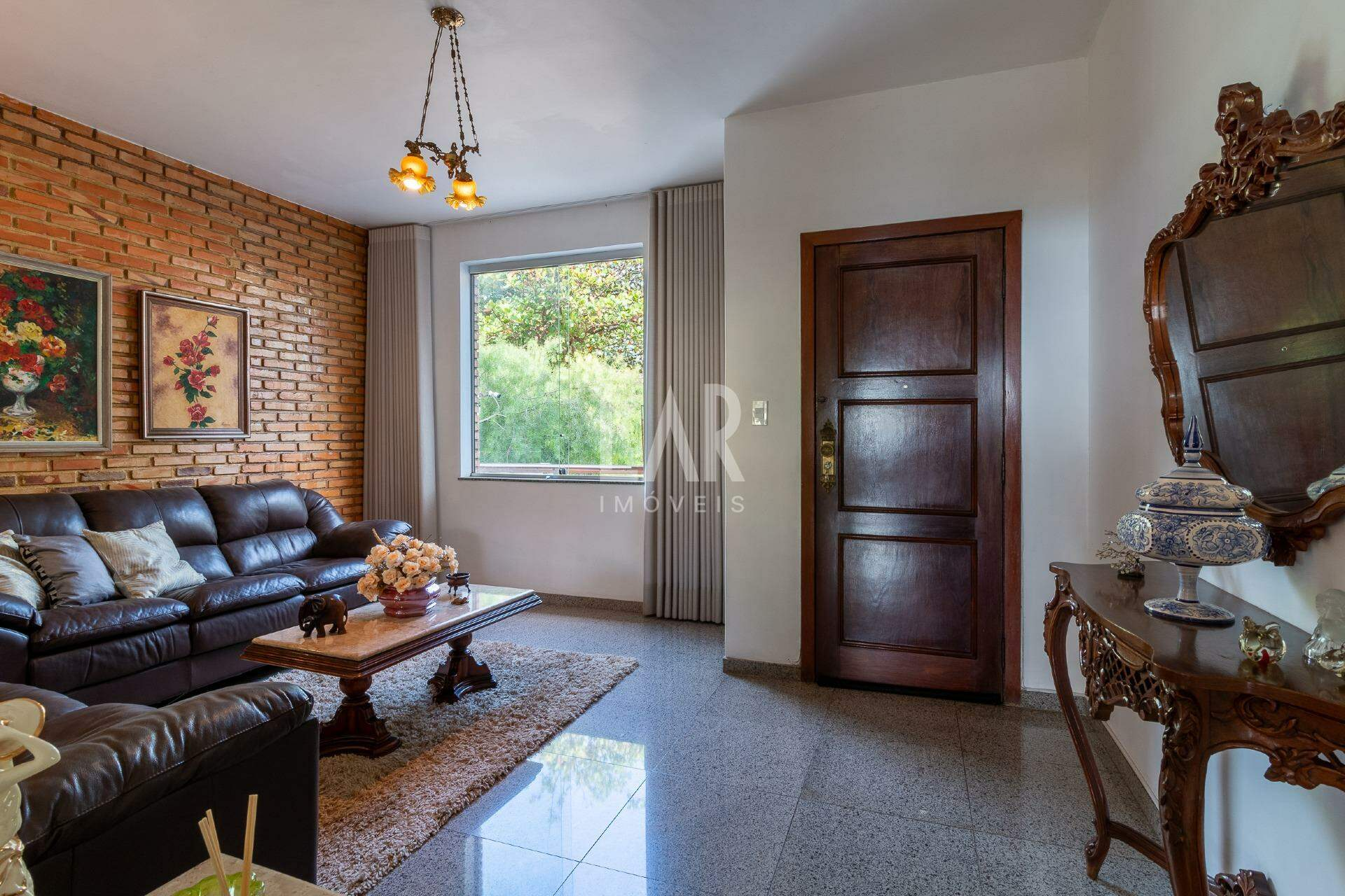 Casa de 5 quartos à venda, Santa Lúcia, Belo Horizonte - MG