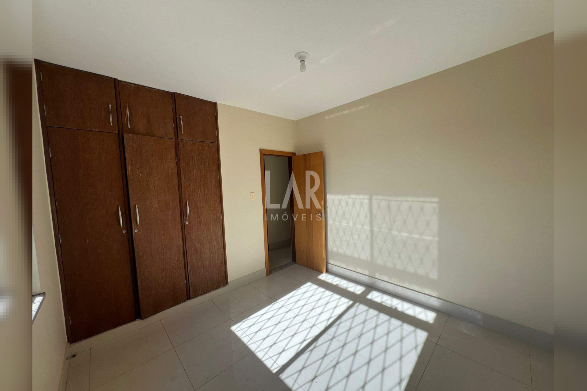Casa de 4 quartos à venda, Planalto, Belo Horizonte - MG