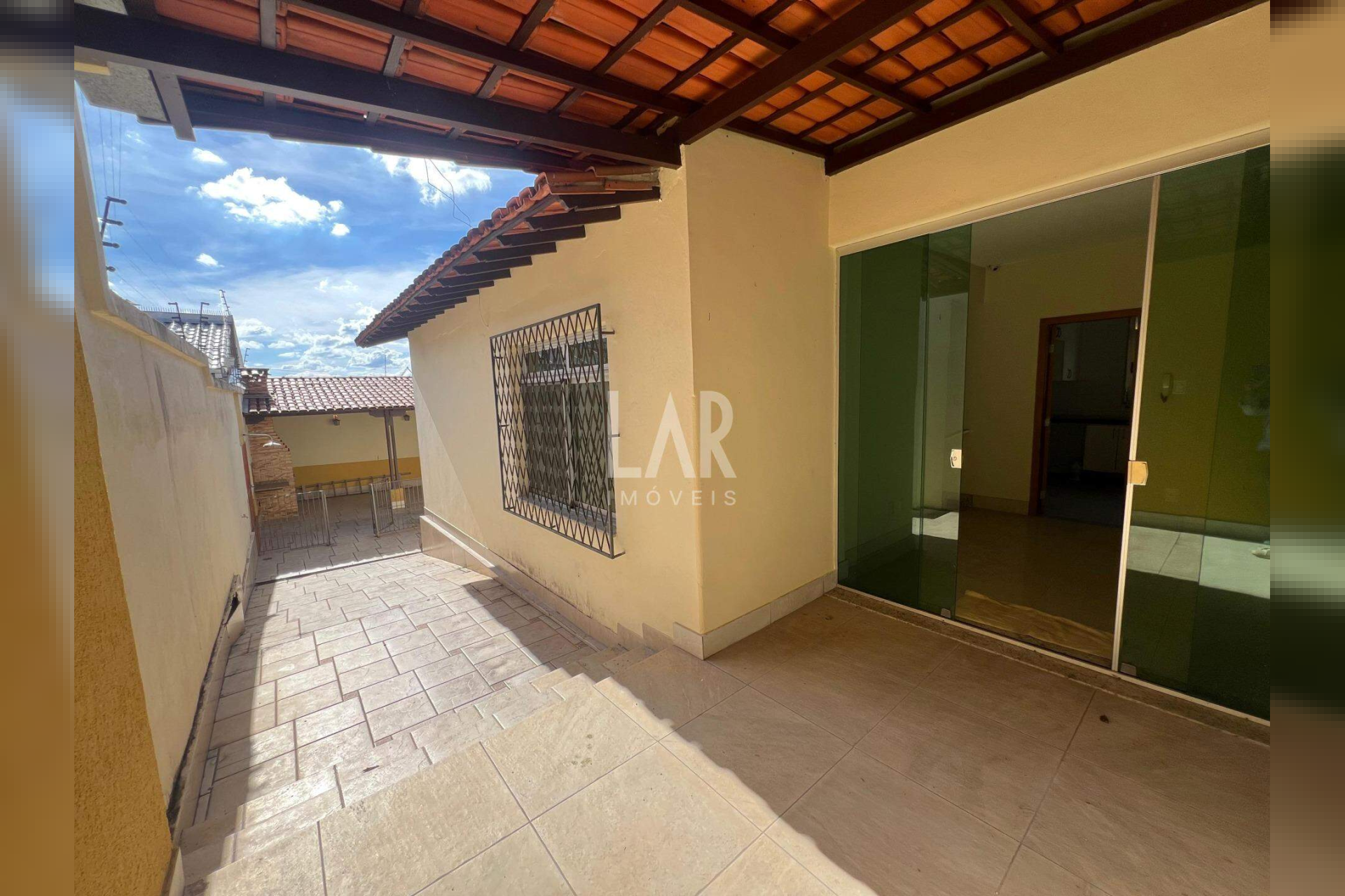 Casa de 4 quartos à venda, Planalto, Belo Horizonte - MG