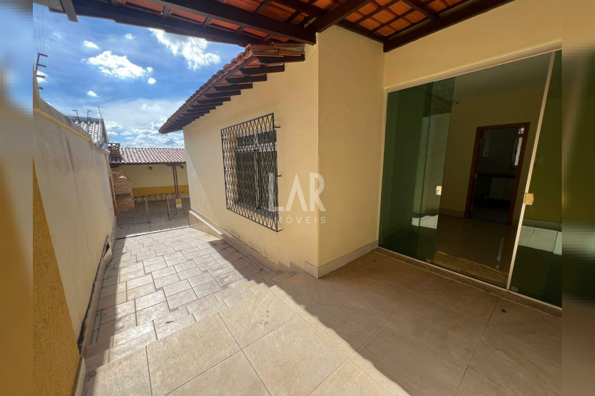 Casa de 4 quartos à venda, Planalto, Belo Horizonte - MG