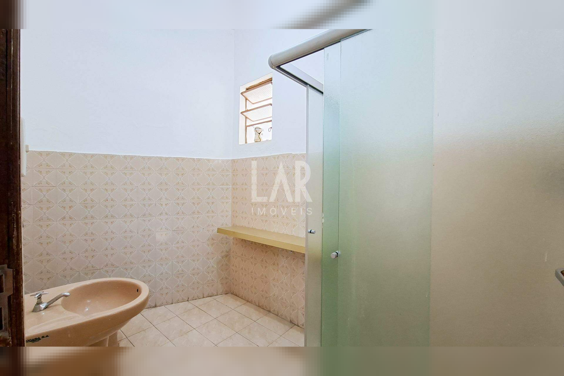 Casa de 4 quartos para alugar, Cachoeirinha, Belo Horizonte - MG