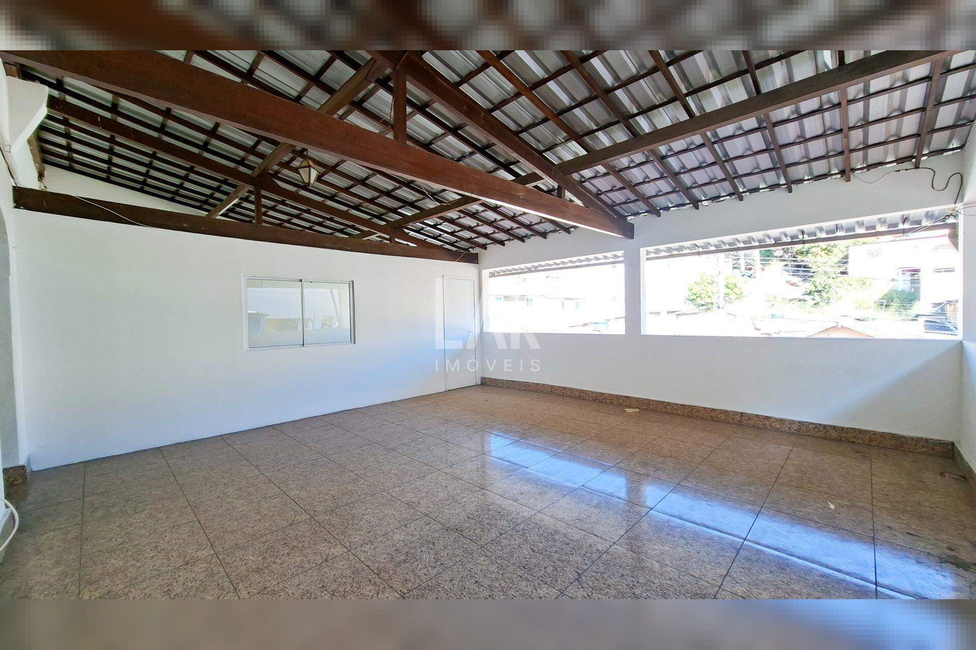 Casa de 4 quartos para alugar, Cachoeirinha, Belo Horizonte - MG